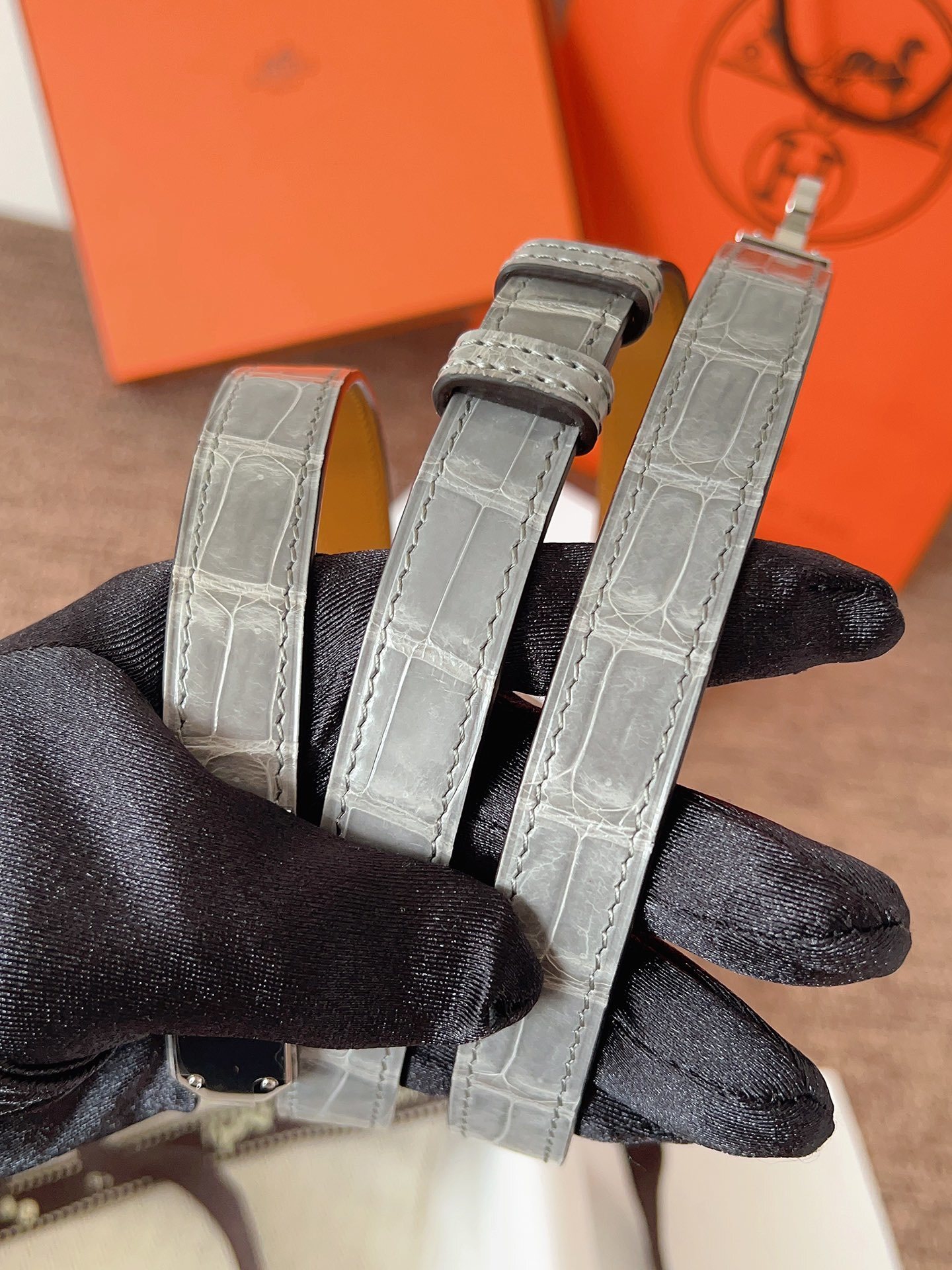 Luxury Grey Alligator Leather Kelly Belt with Silver Hardware