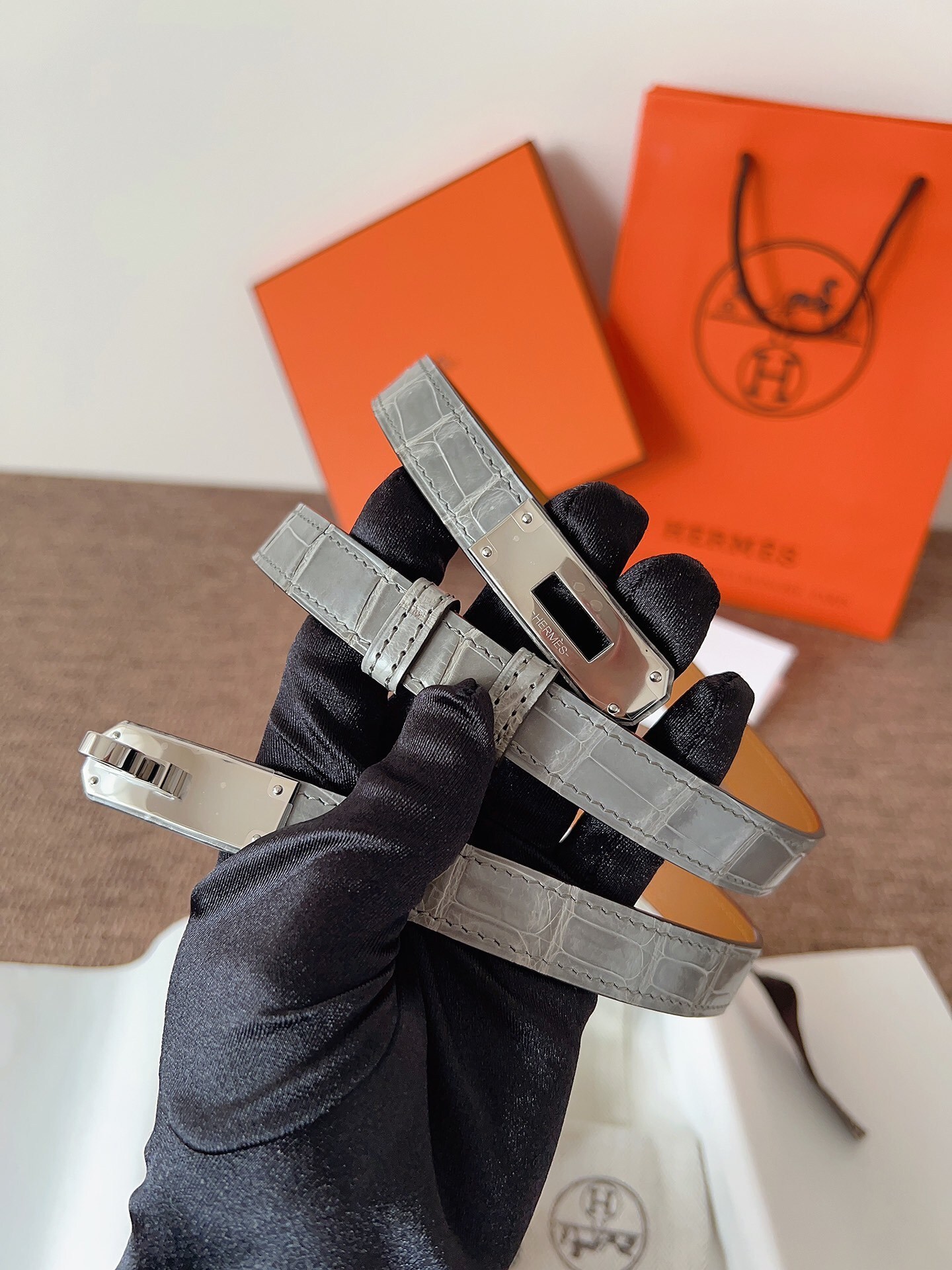 Luxury Grey Alligator Leather Kelly Belt with Silver Hardware