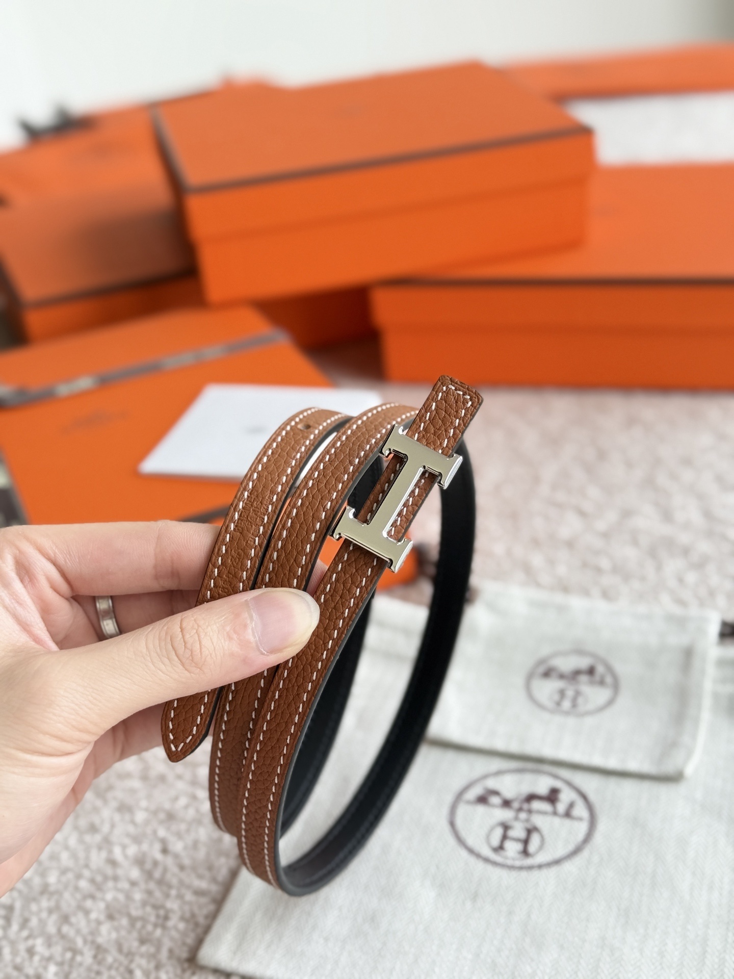 Hermes Constance Women's Thin Reversible Belt - Gold H Buckle