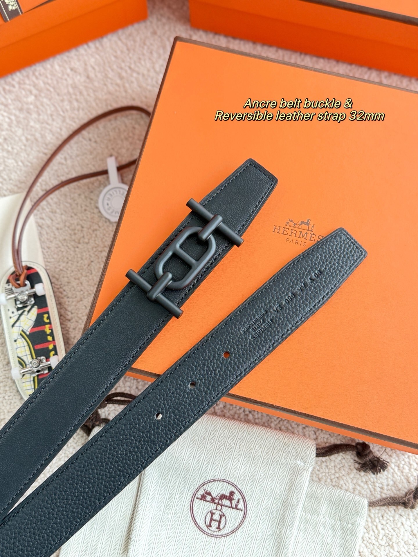 Hermes Ancre Buckle & 32mm Reversible Leather Strap - Matte Black