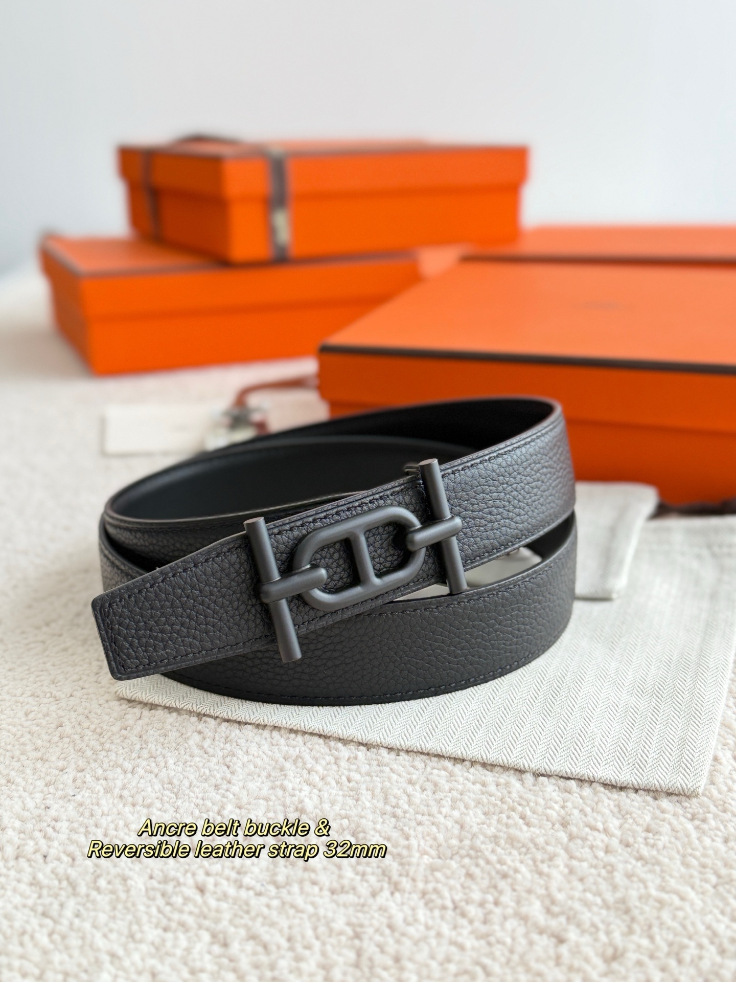 Hermes Ancre Buckle & 32mm Reversible Leather Strap - Matte Black