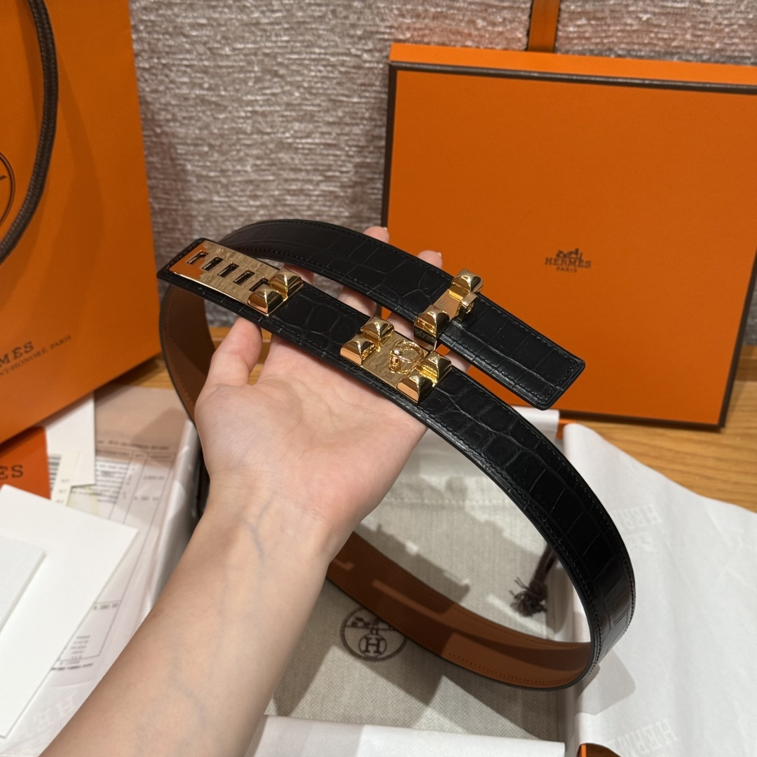 Hermes Collier de Chien Belt Black Exotic Leather Gold Hardware