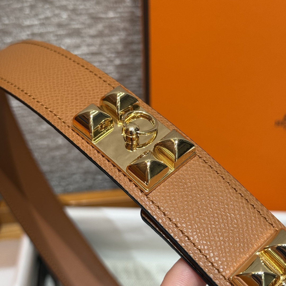 Luxury Grained Leather Belt with Gold Pyramid Studs - Brown
