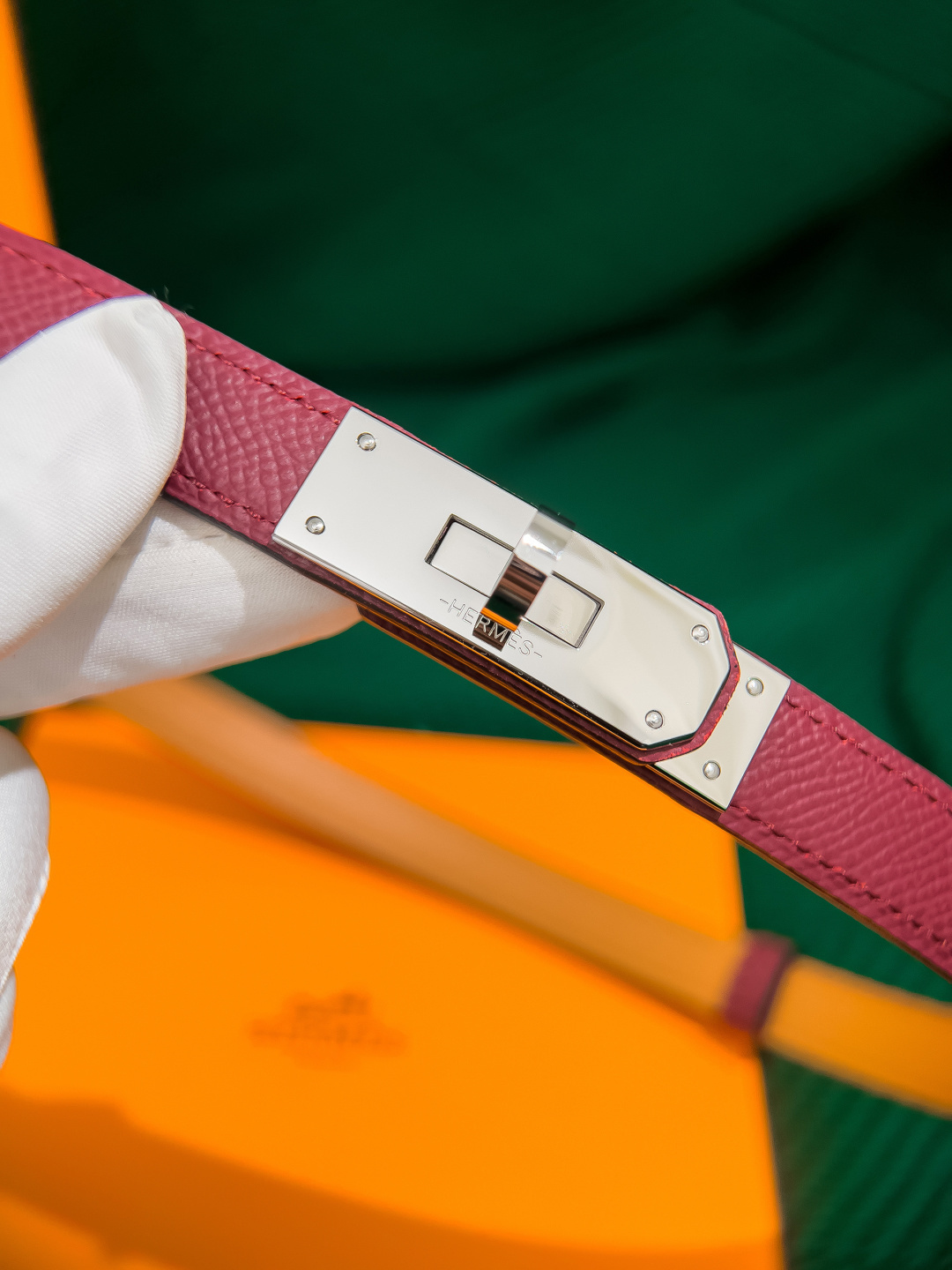 Hermès Kelly Belt Pink Epsom Leather with Palladium Hardware