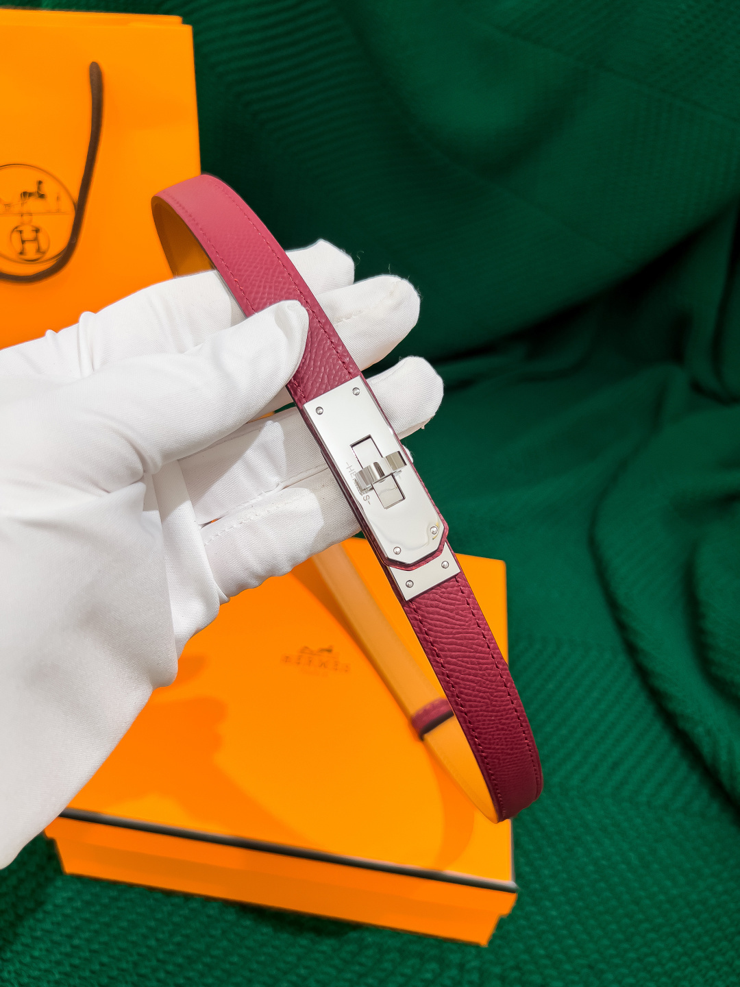 Hermès Kelly Belt Pink Epsom Leather with Palladium Hardware