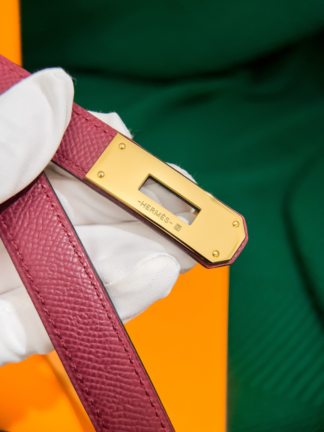 Hermès Kelly 18 Belt Rose Epsom Leather with Gold Hardware
