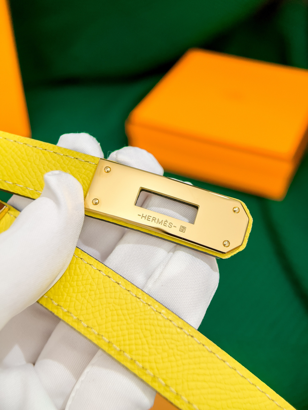 Hermes Kelly 18 Belt in Yellow Epsom Leather with Gold Hardware