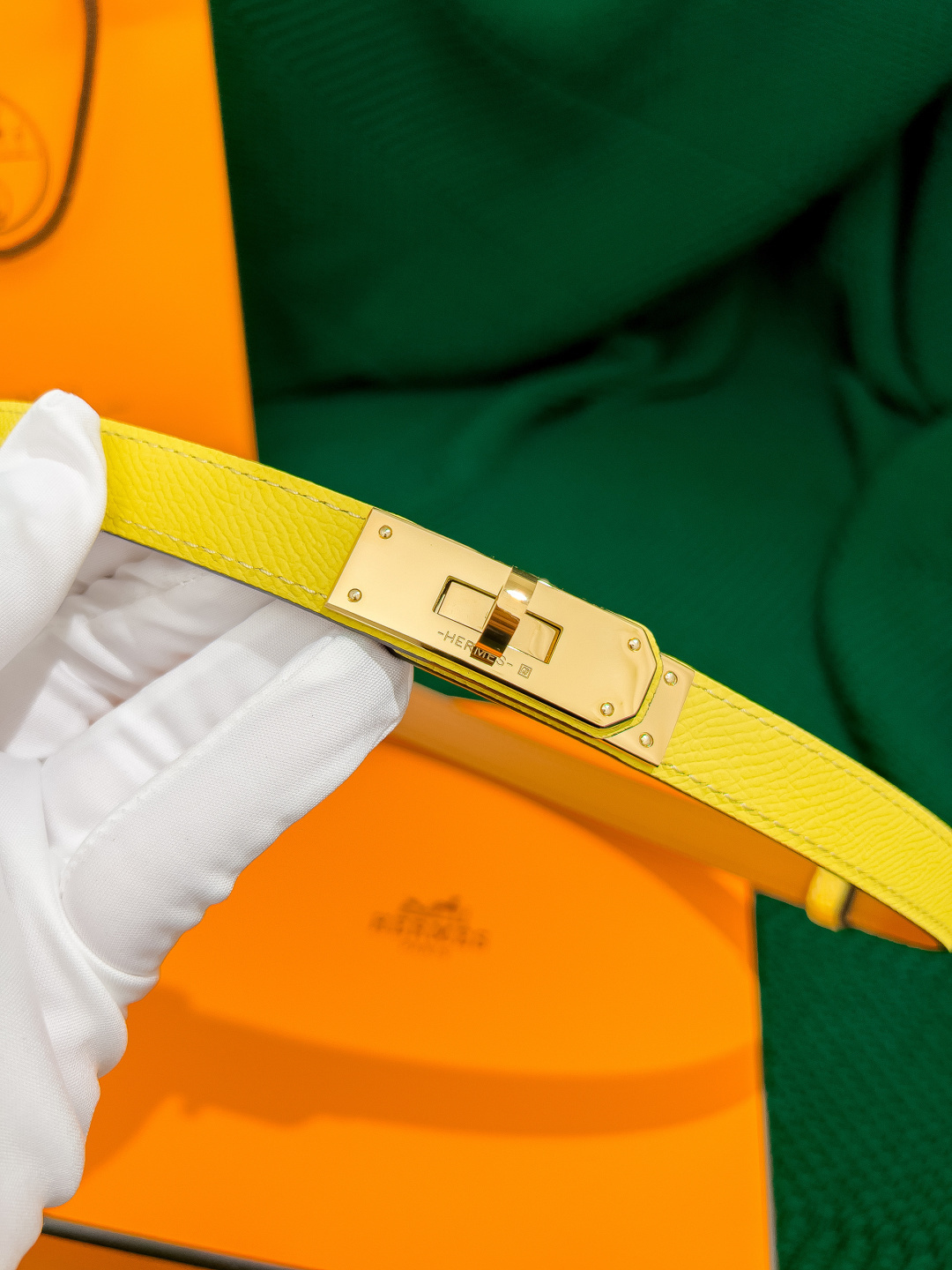 Hermes Kelly 18 Belt in Yellow Epsom Leather with Gold Hardware