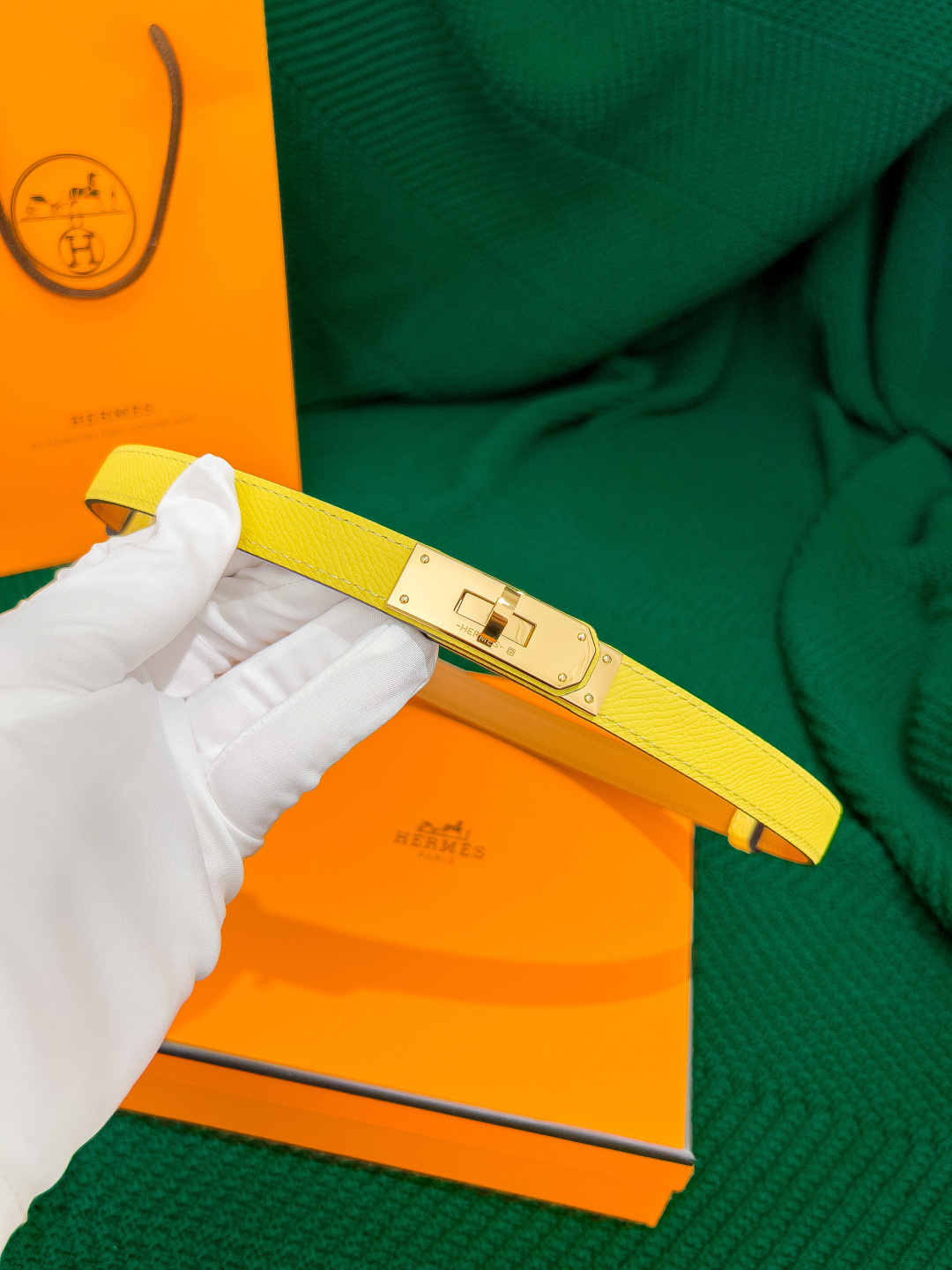 Hermes Kelly 18 Belt in Yellow Epsom Leather with Gold Hardware