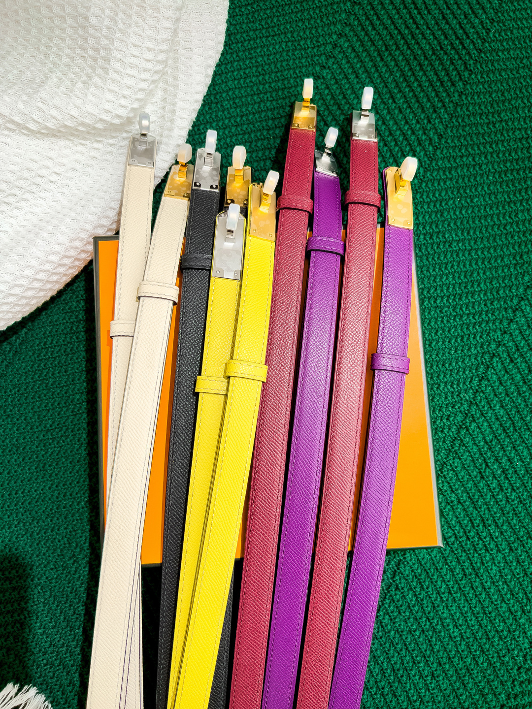 Luxurious Adjustable Grained Leather Belt for Women - Multiple Colors