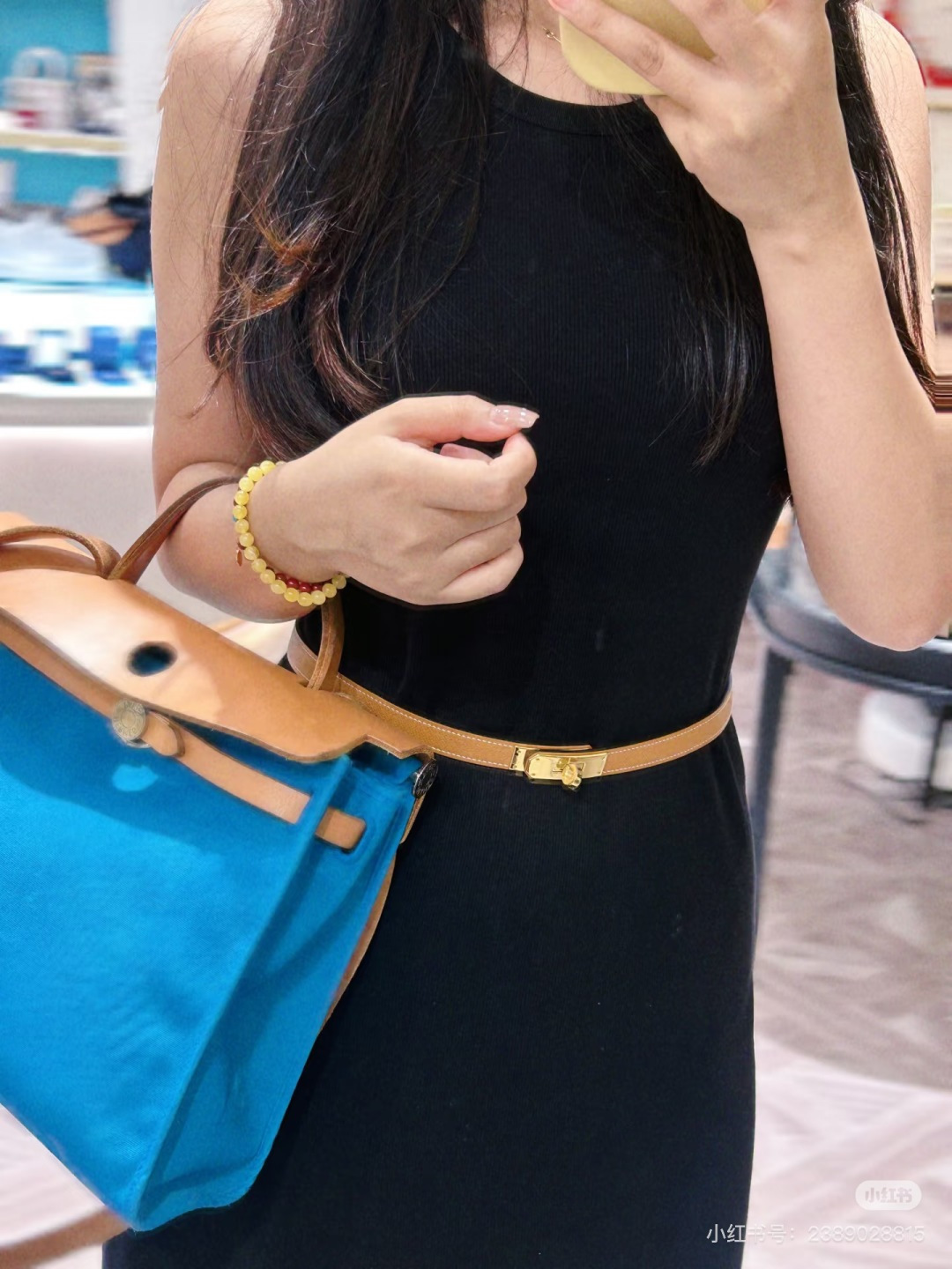 Elegant Black High-Waisted A-Line Midi Skirt with Pockets