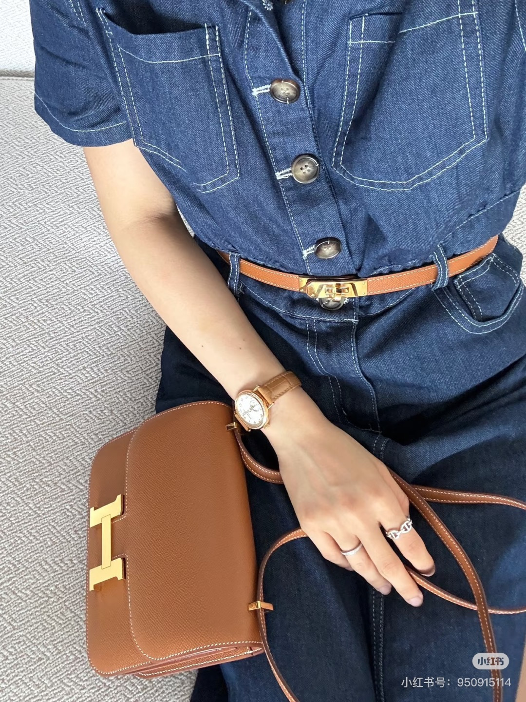 Elegant Black High-Waisted A-Line Midi Skirt with Pockets