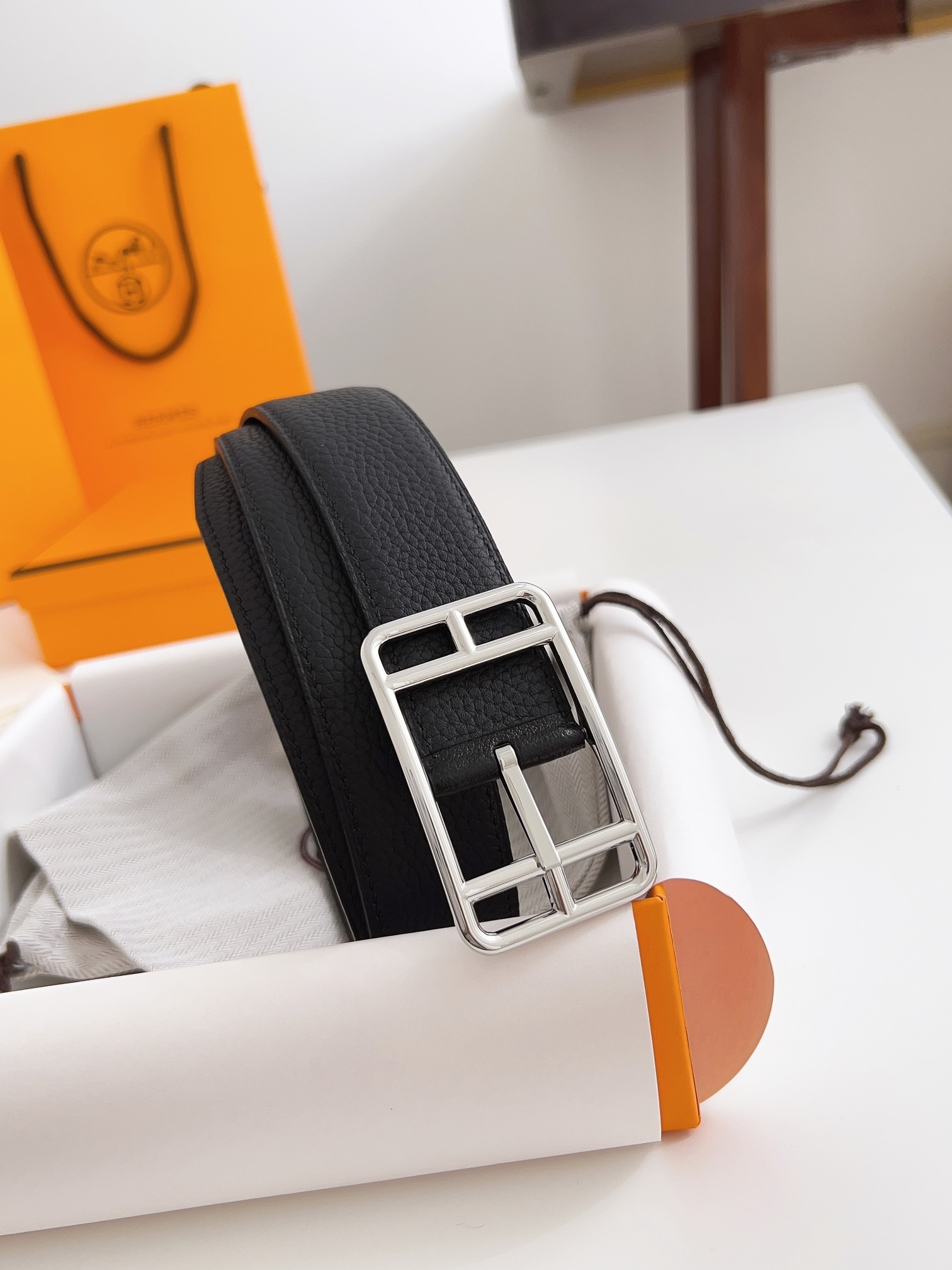 Hermes Men's Black Grainy Leather Belt with Silver Buckle