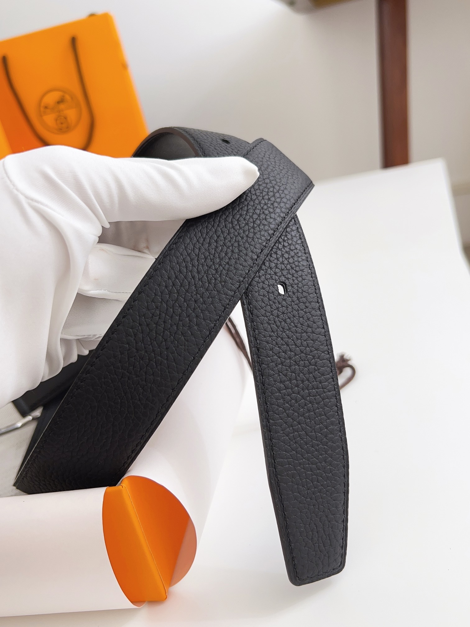 Hermes Men's Black Grainy Leather Belt with Silver Buckle