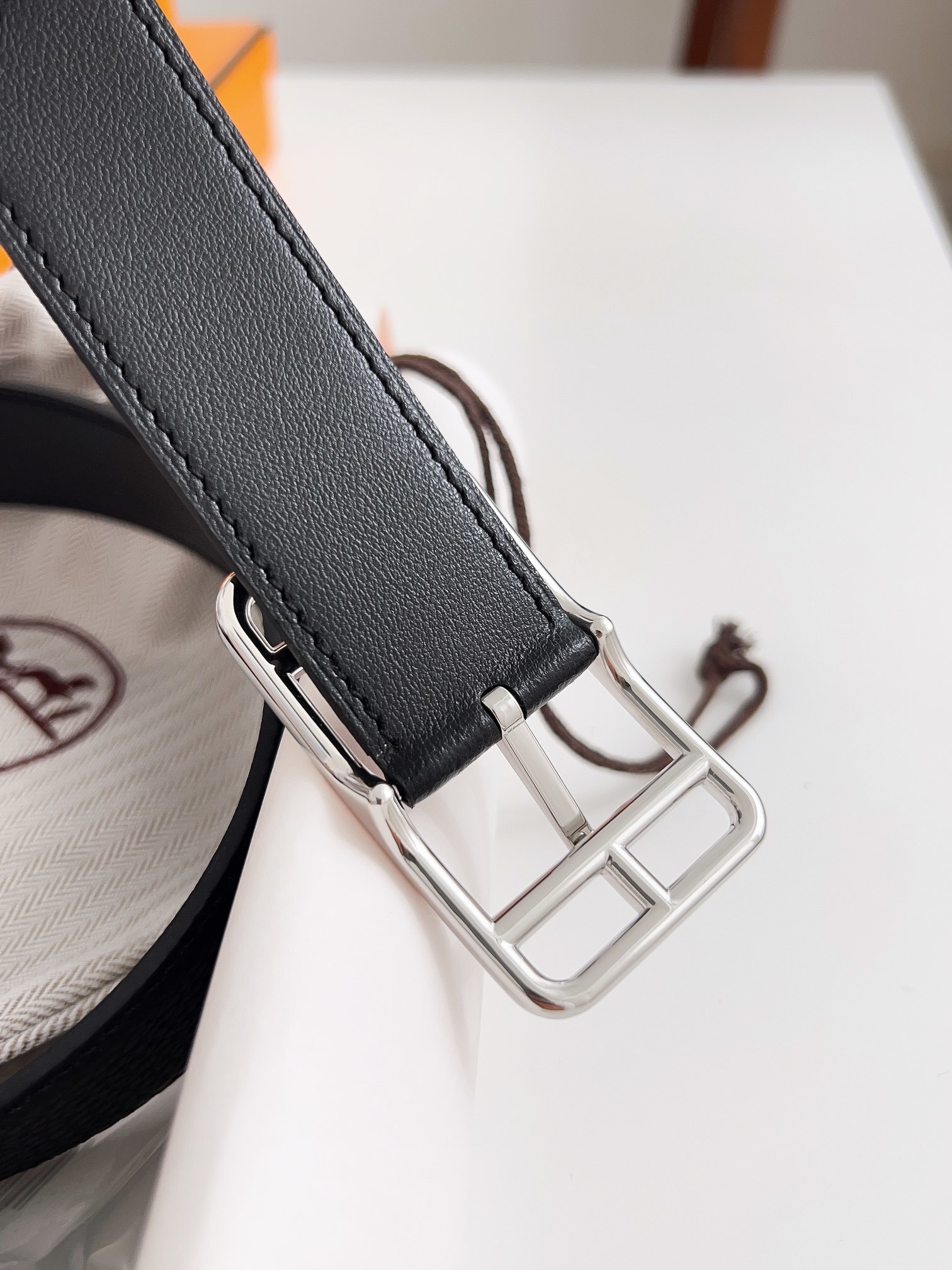 Hermes Men's Black Grainy Leather Belt with Silver Buckle