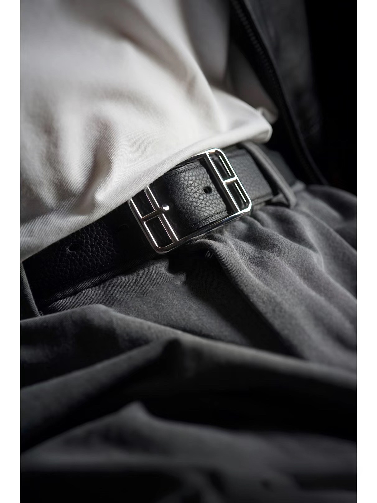 Hermès Cape Cod 32 Reversible Leather Belt in Black & Gold