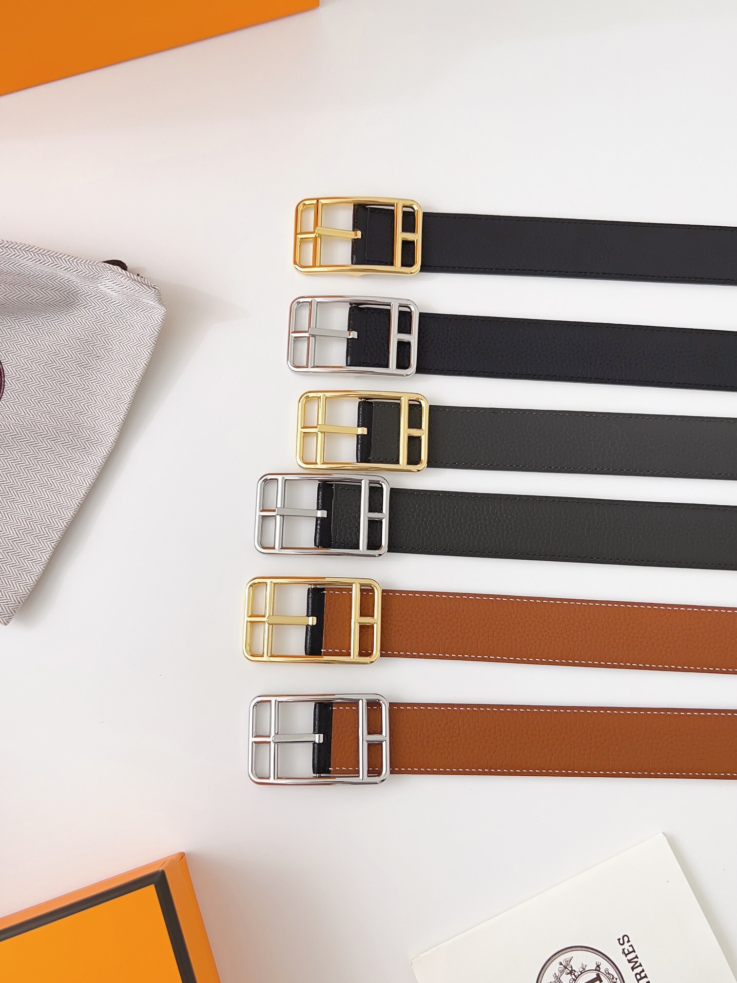 Luxury Genuine Leather Belt with Étrier Buckle - Designer Style