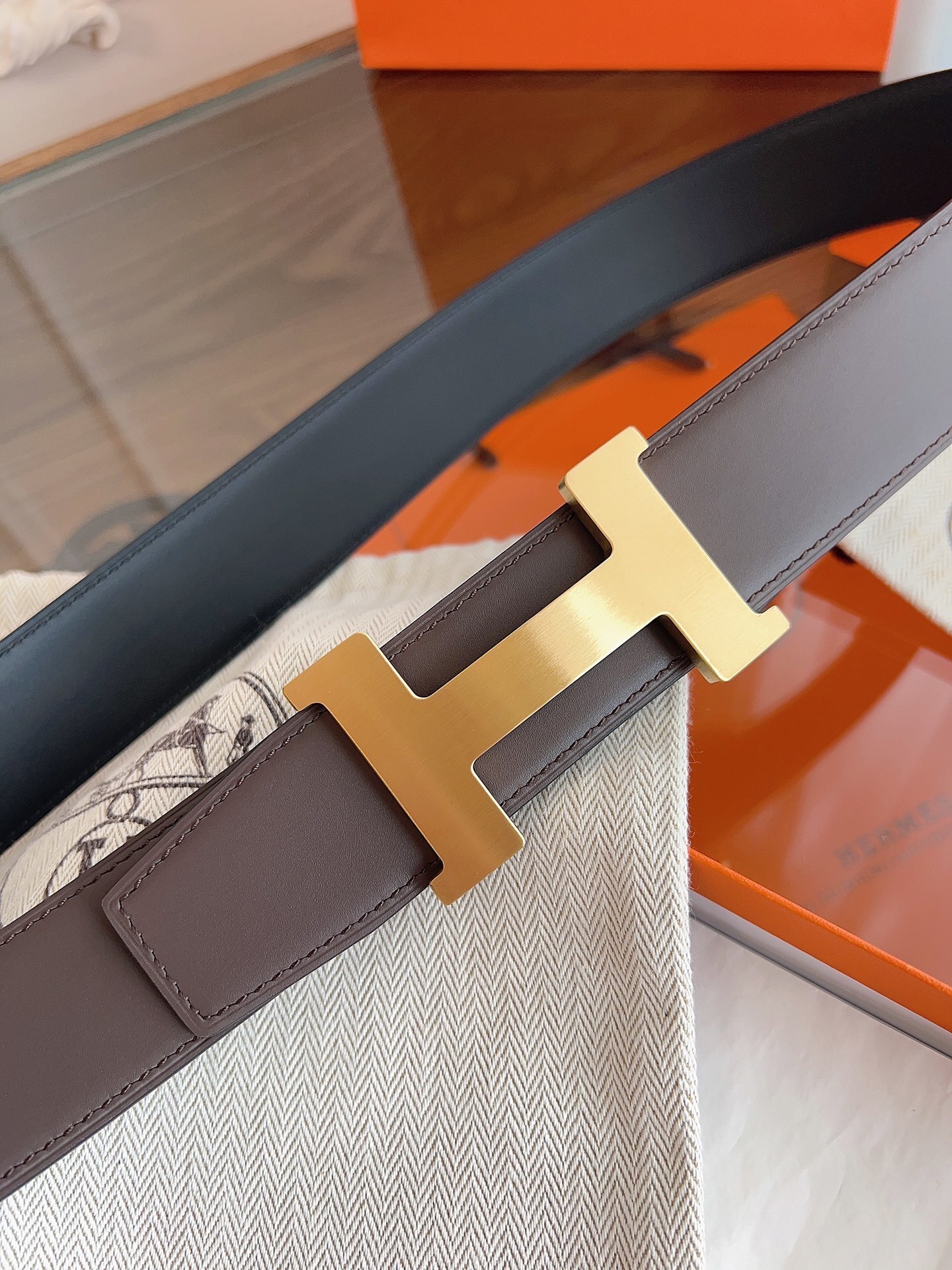Luxury Hermès H Buckle Leather Belt - Gold Hardware Designer Piece