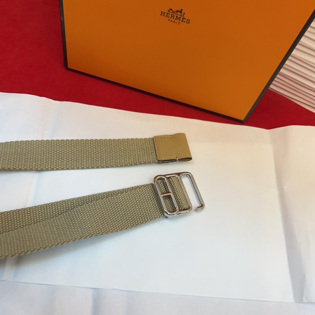 Hermès Khaki Canvas Belt with Signature Silver-Tone Buckle