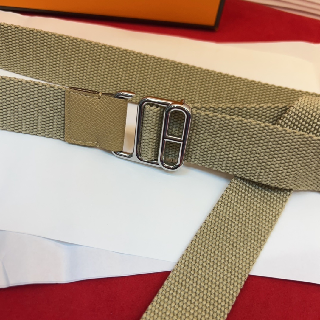 Hermès Khaki Canvas Belt with Signature Silver-Tone Buckle