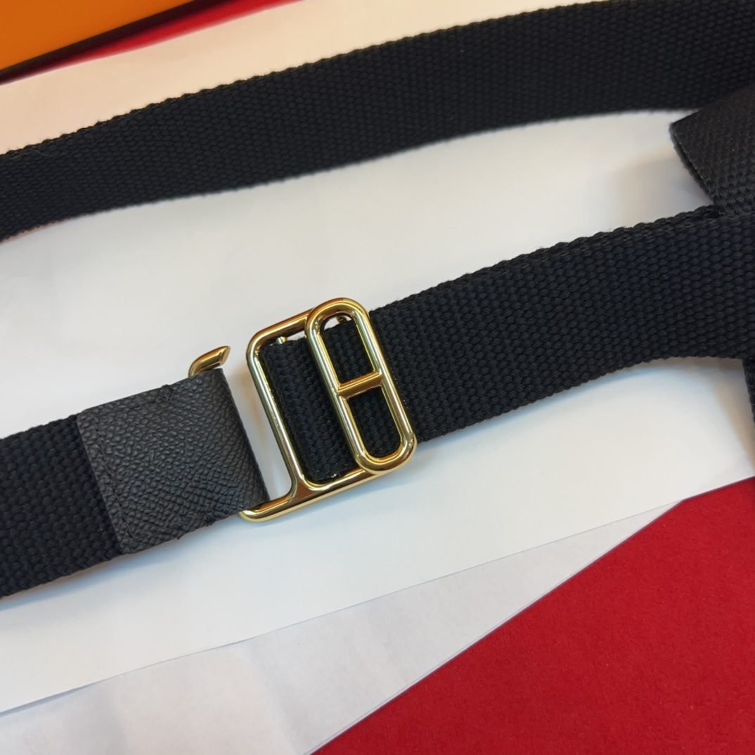 Hermès Black Canvas Adjustable Bag Strap with Gold Hardware