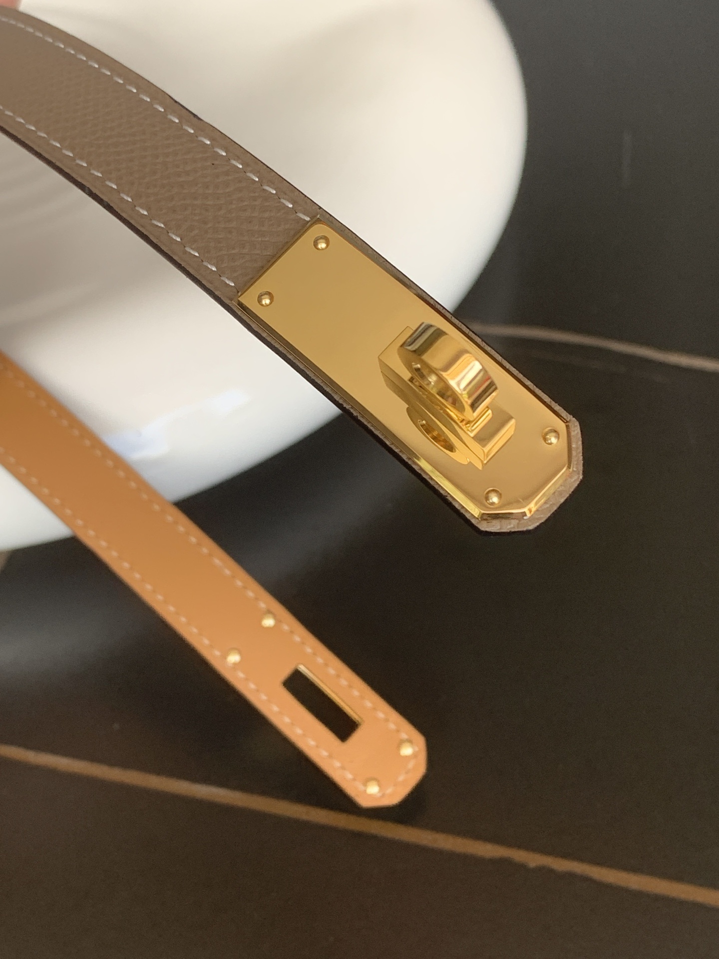 Hermès Kelly Epsom Leather Belt in Etoupe with Gold Hardware