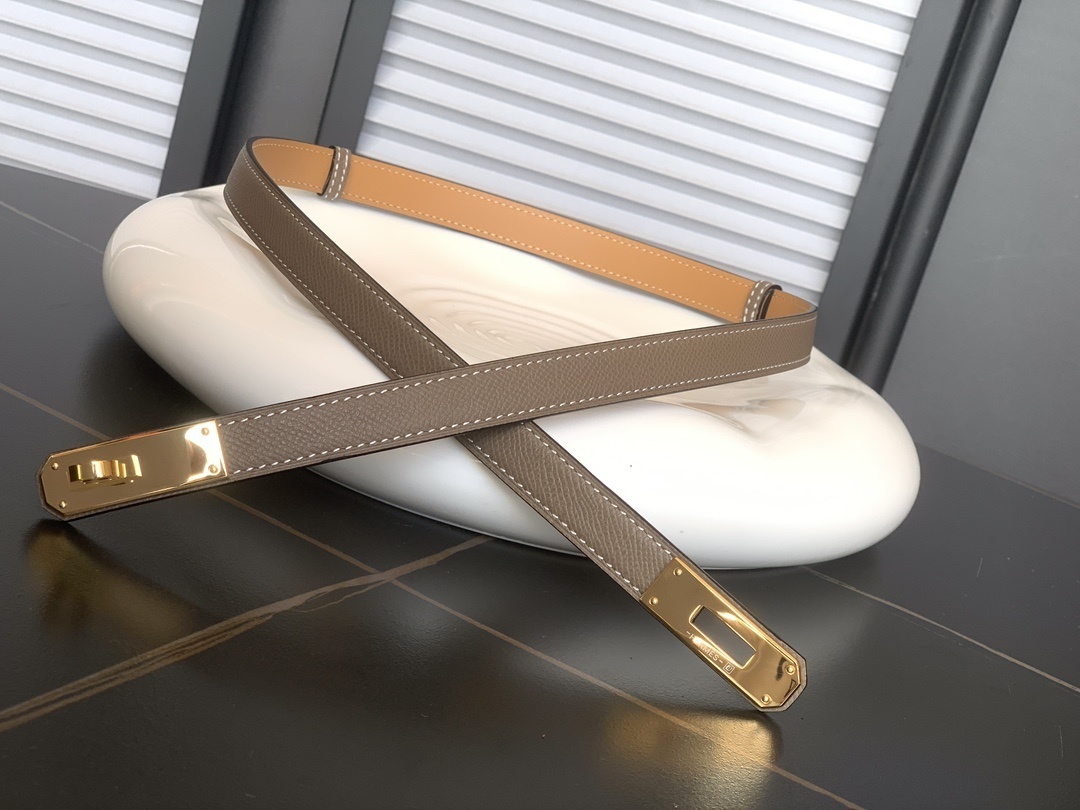 Hermès Kelly Epsom Leather Belt in Etoupe with Gold Hardware