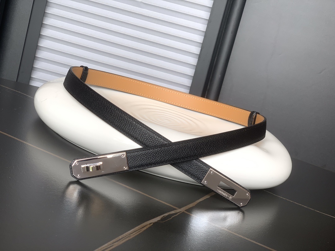 Hermes Kelly 18 Belt in Black Epsom Leather with Silver Hardware