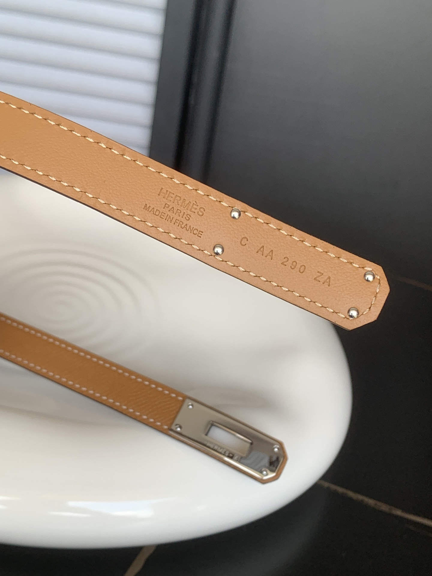 Luxury Women's Kelly Style Leather Belt - Adjustable Gold Brown