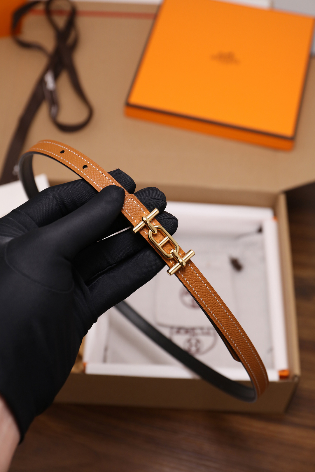 Luxury Tan Pebbled Leather Belt with Gold-Tone Link Buckle