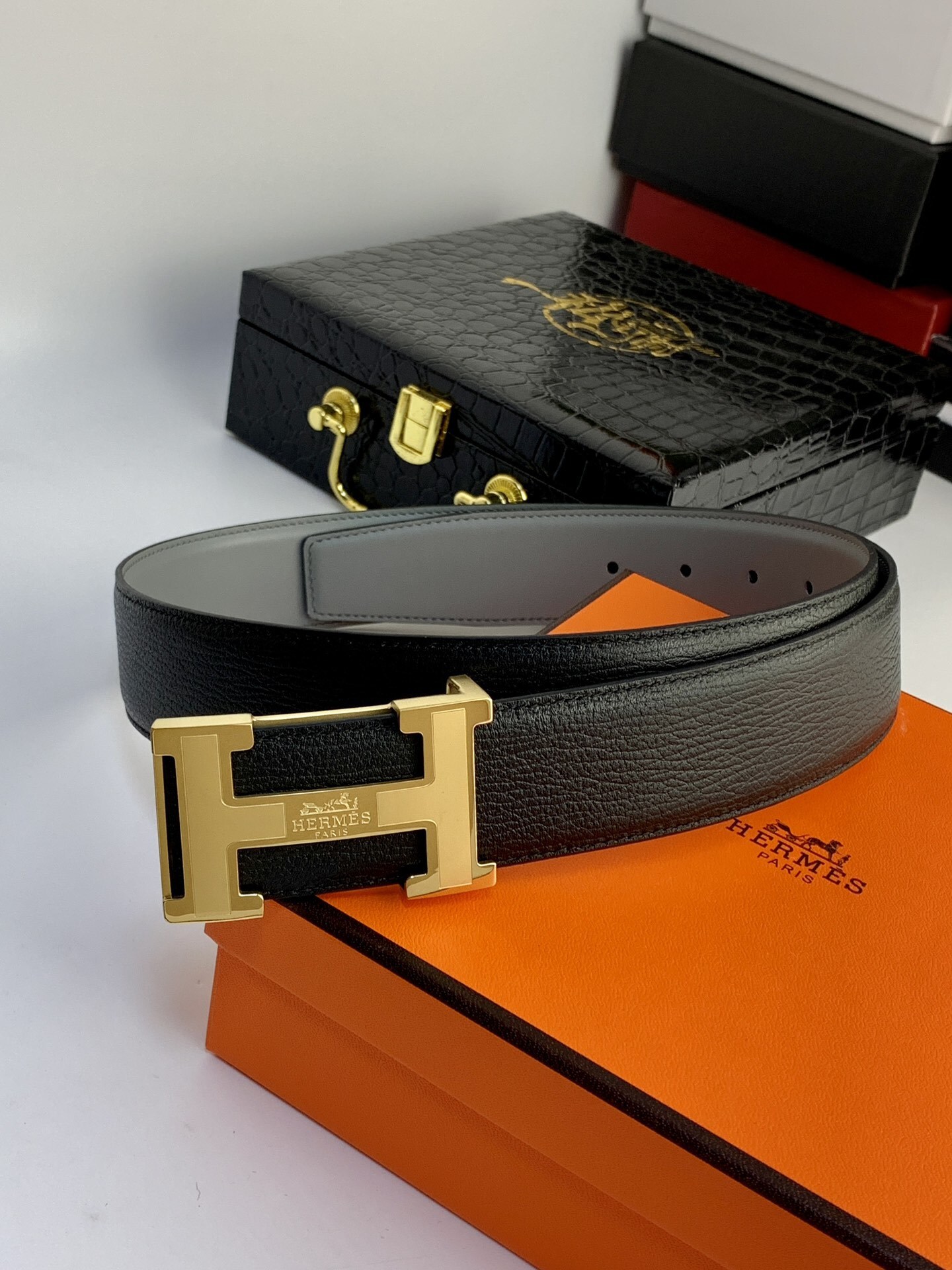 Hermes Reversible Leather Belt with Gold H Buckle - Luxury Edition
