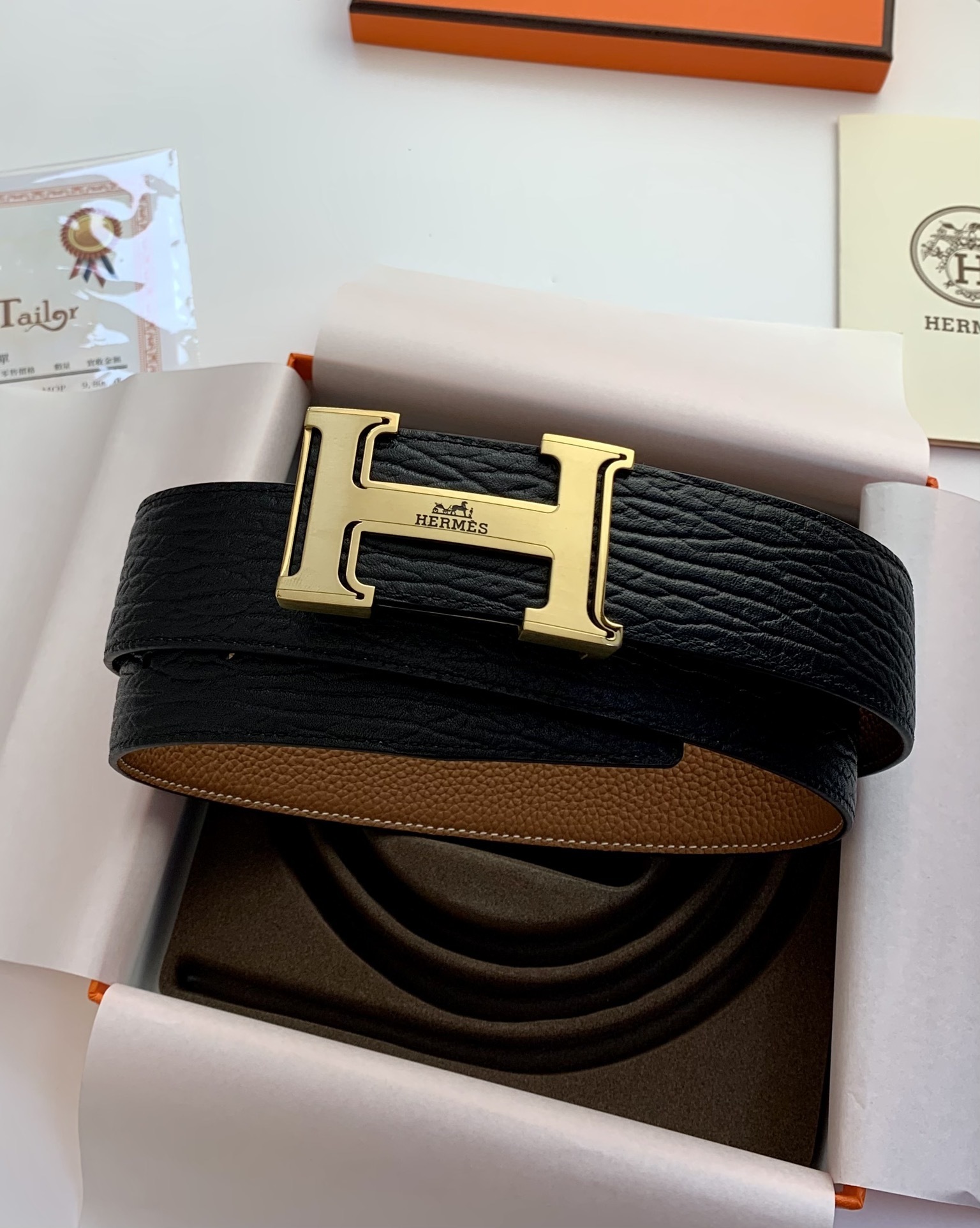 Hermès Reversible H Buckle Leather Belt - Black and Gold