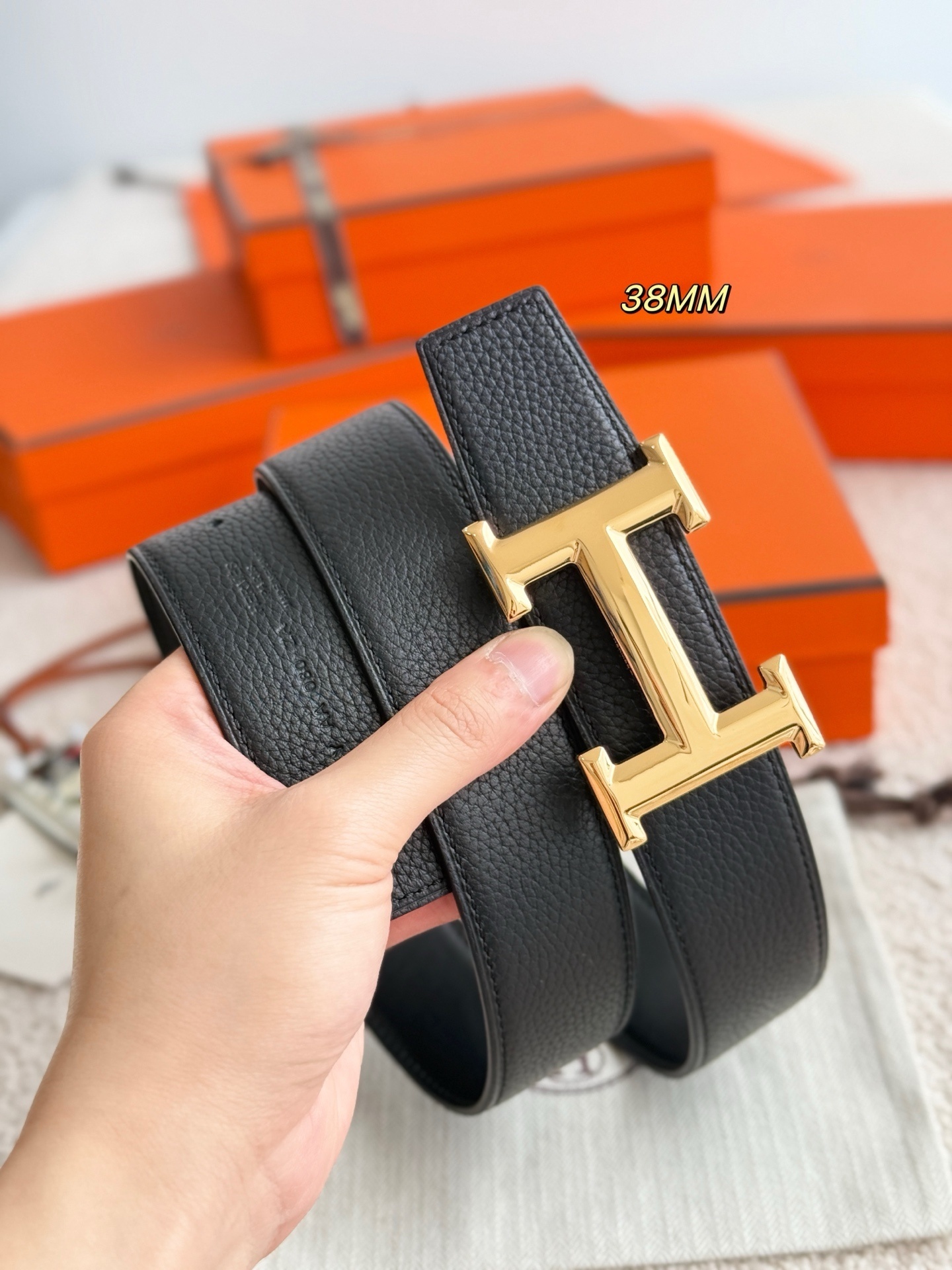 Hermes H 5382 Gold Buckle & 38mm Reversible Leather Belt
