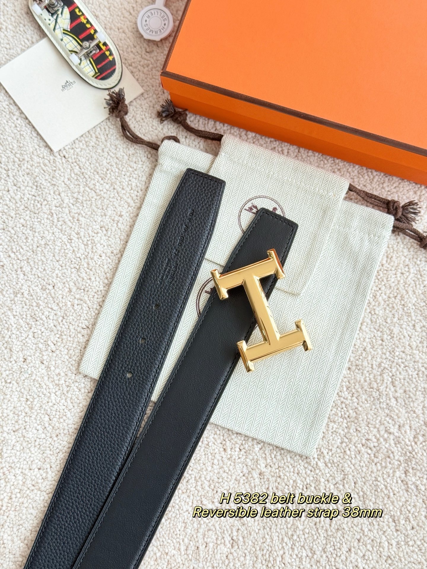 Hermes H 5382 Gold Buckle & 38mm Reversible Leather Belt