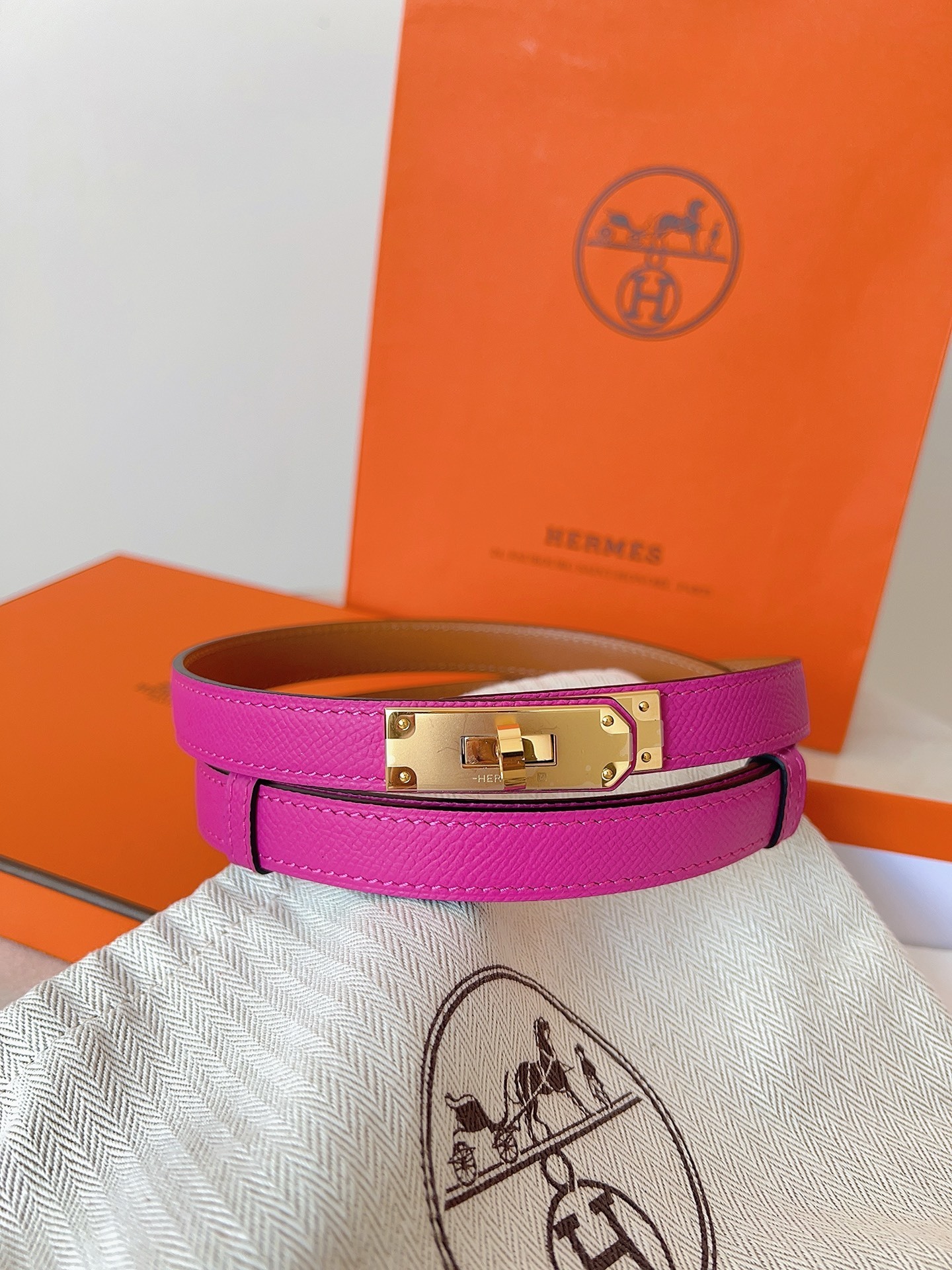 Hermes Kelly Double Tour Bracelet Pink Leather Gold Hardware