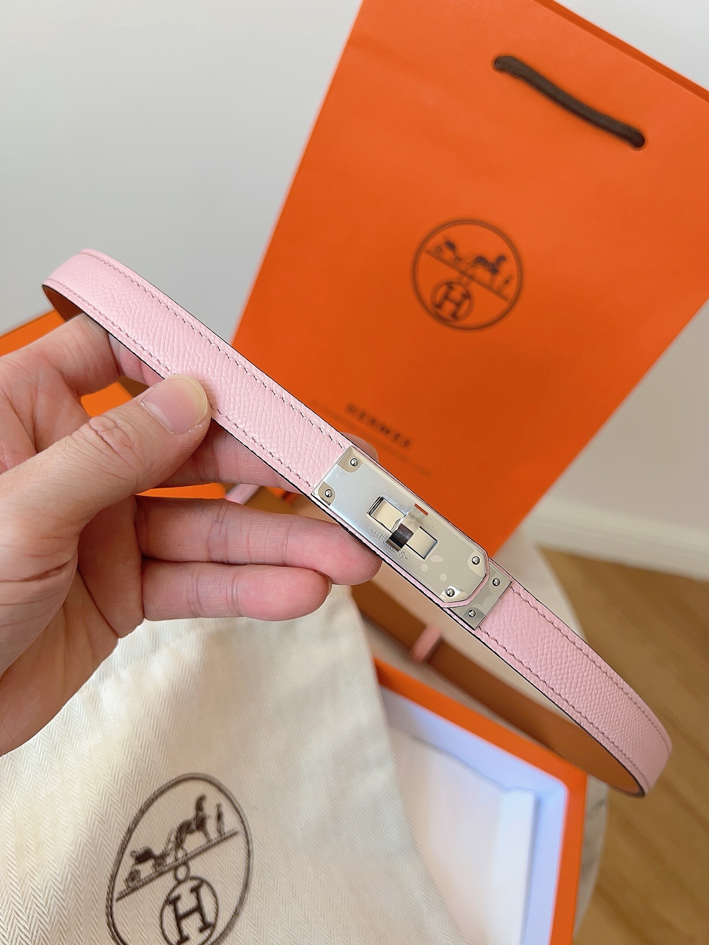 Hermès Kelly Bag Leather Strap - Pink Epsom with Gold Hardware