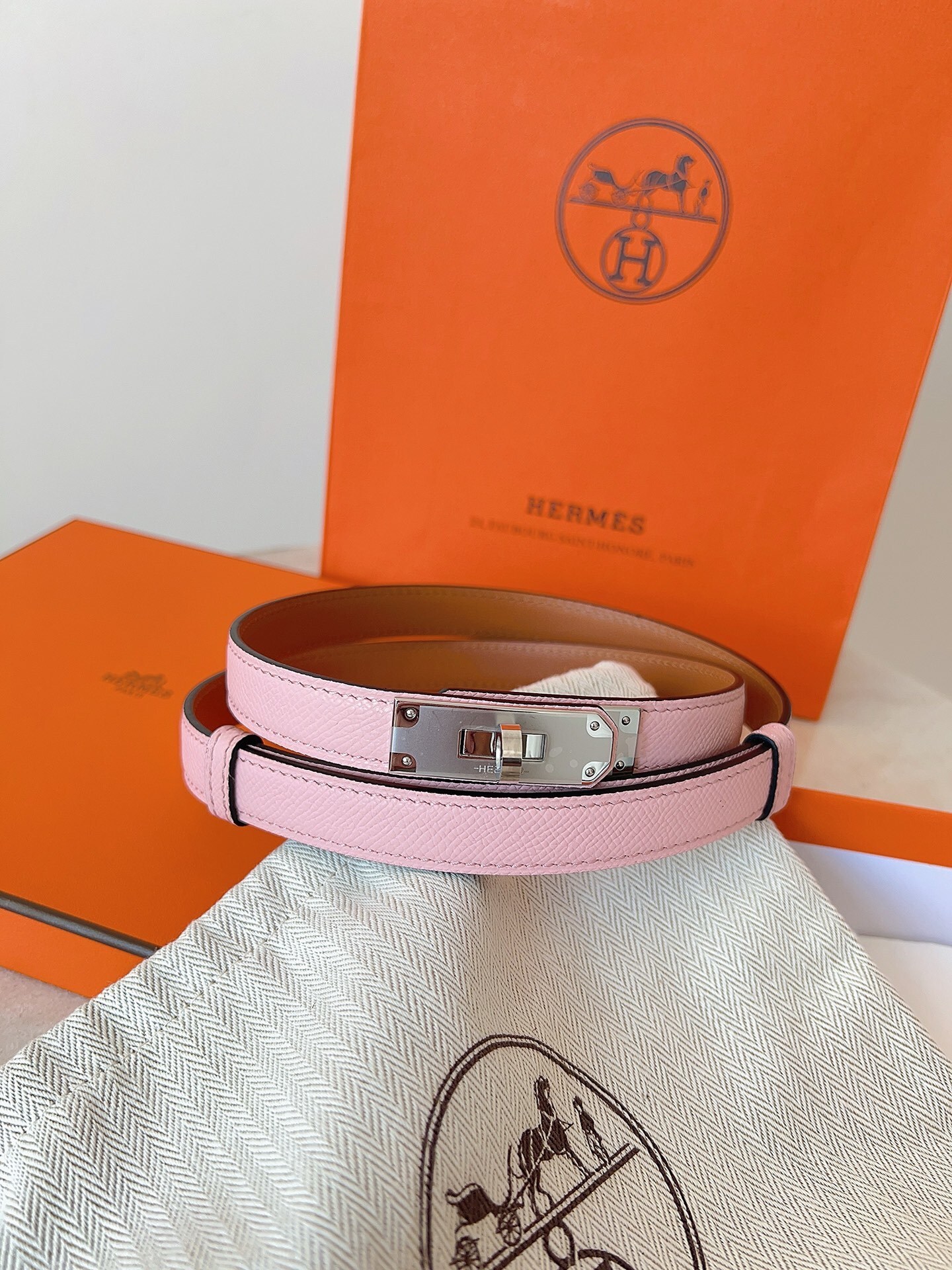 Hermès Kelly Bag Leather Strap - Pink Epsom with Gold Hardware