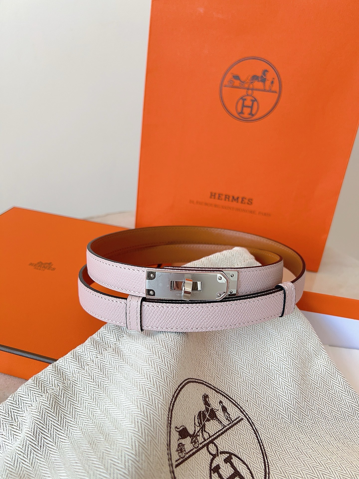 Hermes Kelly Double Tour Bracelet Pink Epsom Leather Gold Hardware