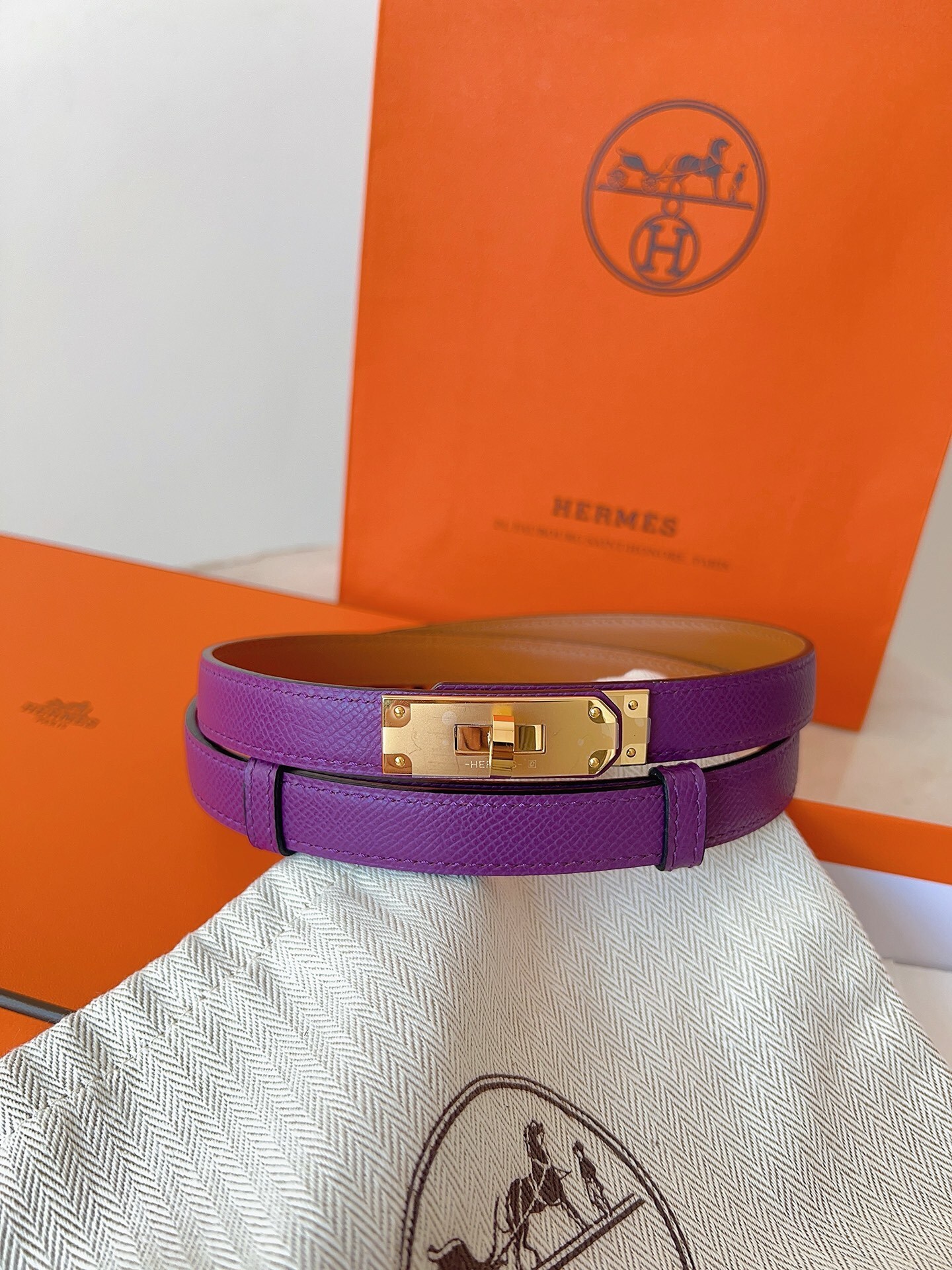 Hermès Kelly Belt Purple Epsom Leather with Gold Hardware