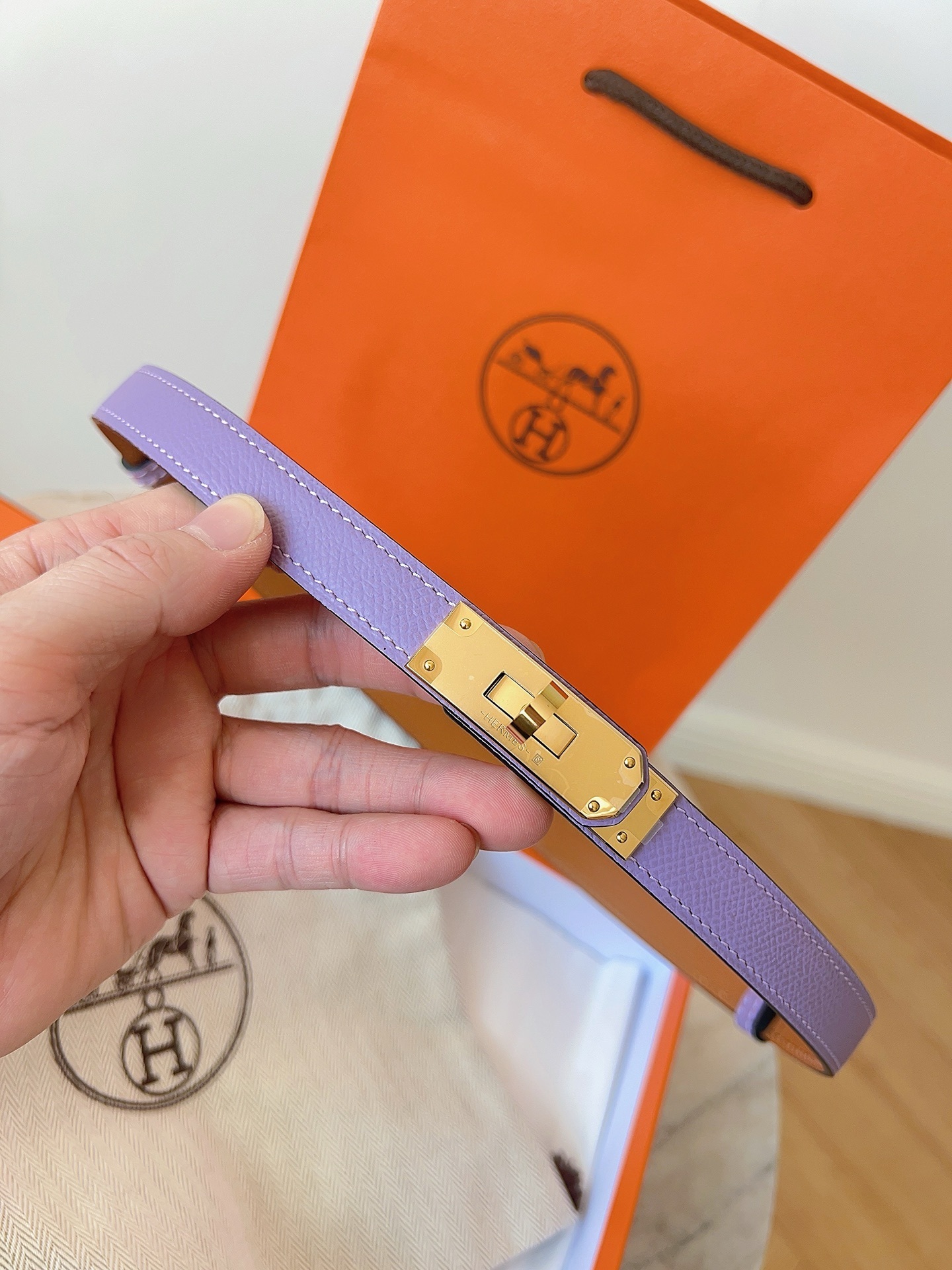 Hermès Kelly Double Tour Bracelet - Lavender Leather Gold Hardware
