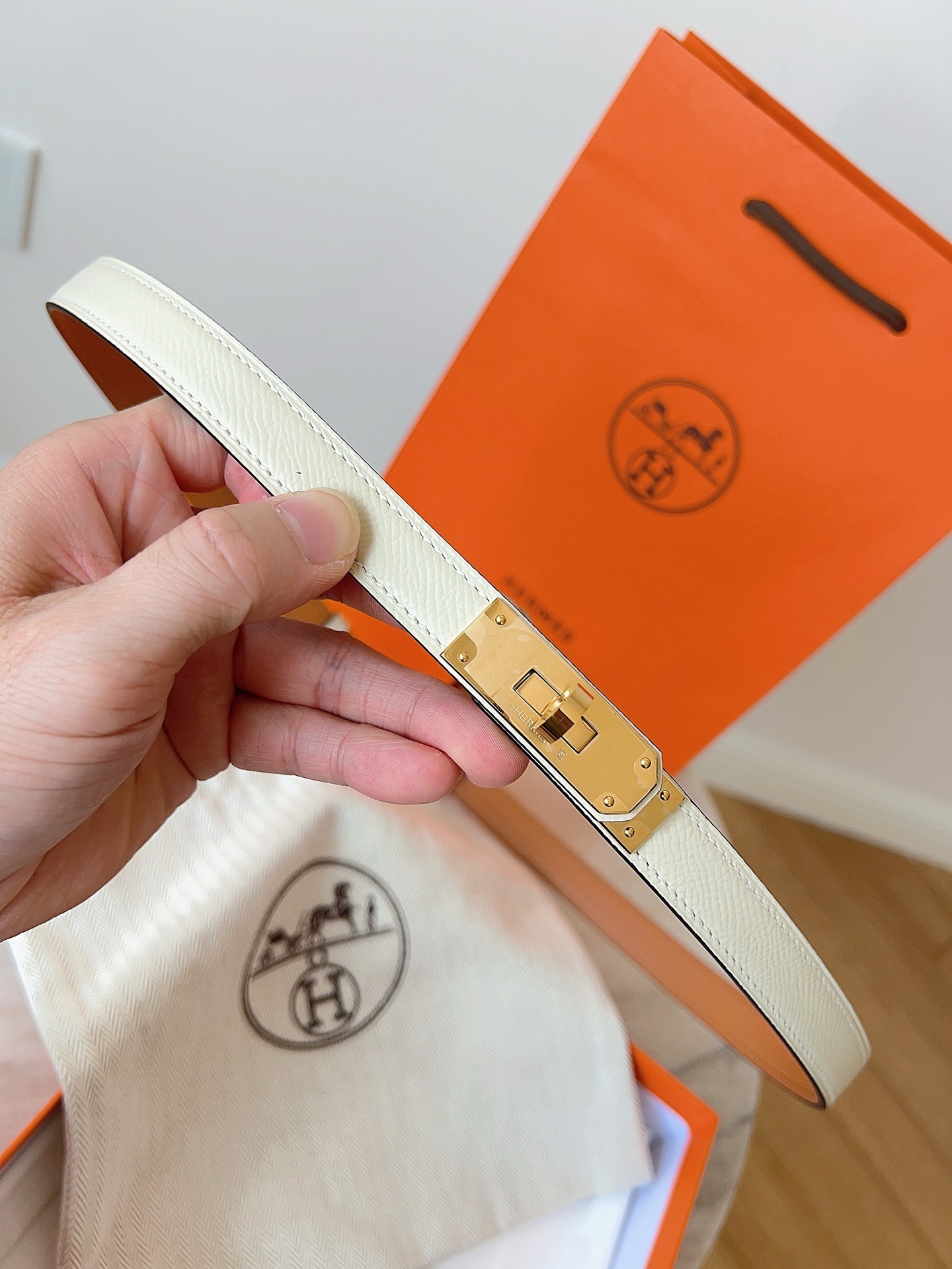 Hermes Kelly Double Tour Bracelet - White Leather & Gold Hardware