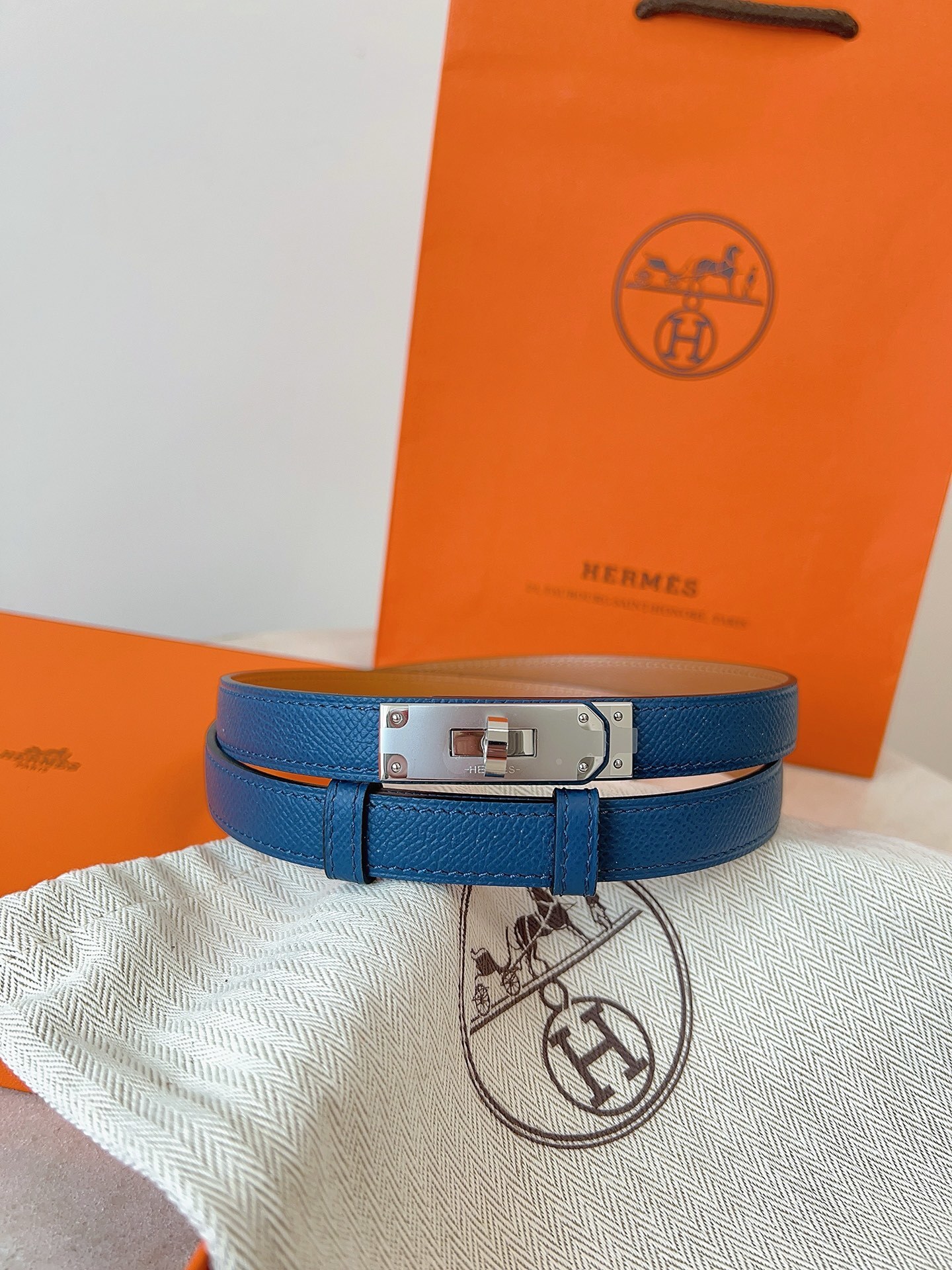 Hermès Kelly Belt Blue Epsom Leather with Gold Hardware