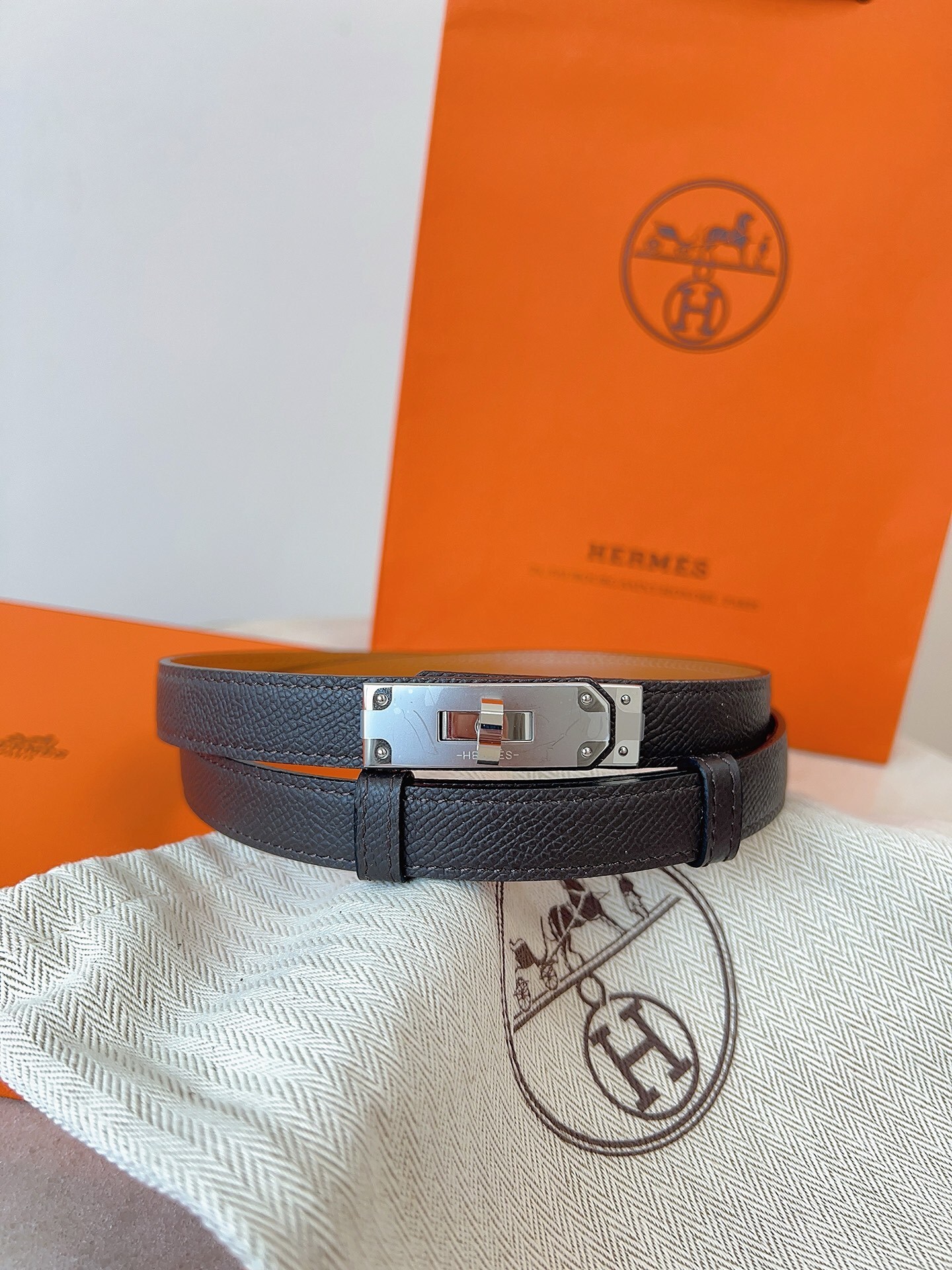 Hermès Kelly Double Tour Bracelet - Black Leather Gold Hardware