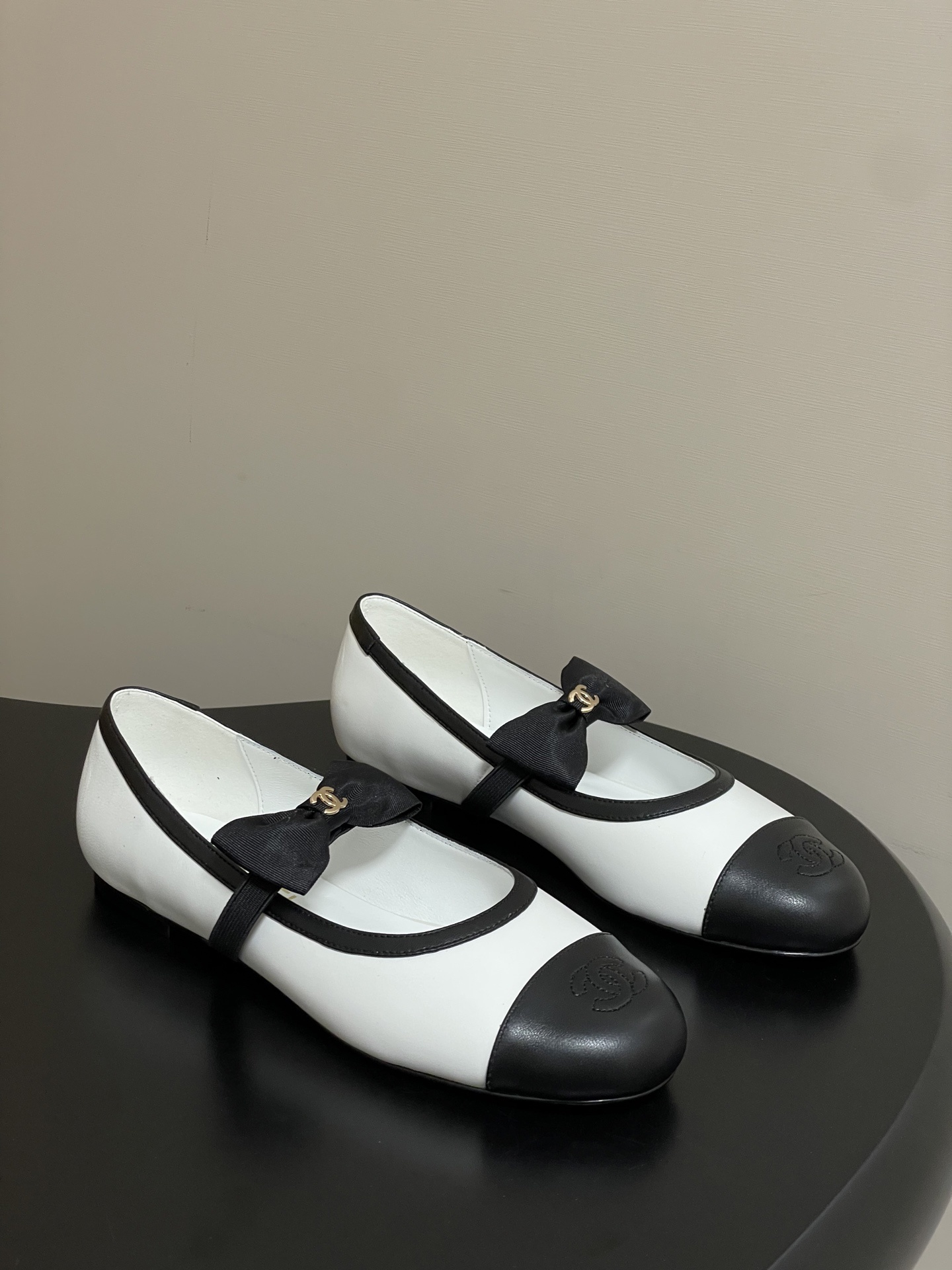 Chanel Two-Tone Mary Jane Ballerina Flats – White & Black Leather