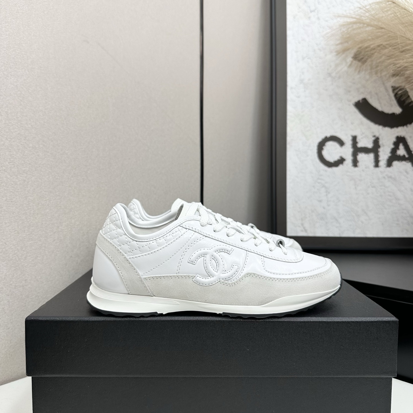 Chanel White Low-Top Luxury Sneakers – Calfskin & Suede Trainers