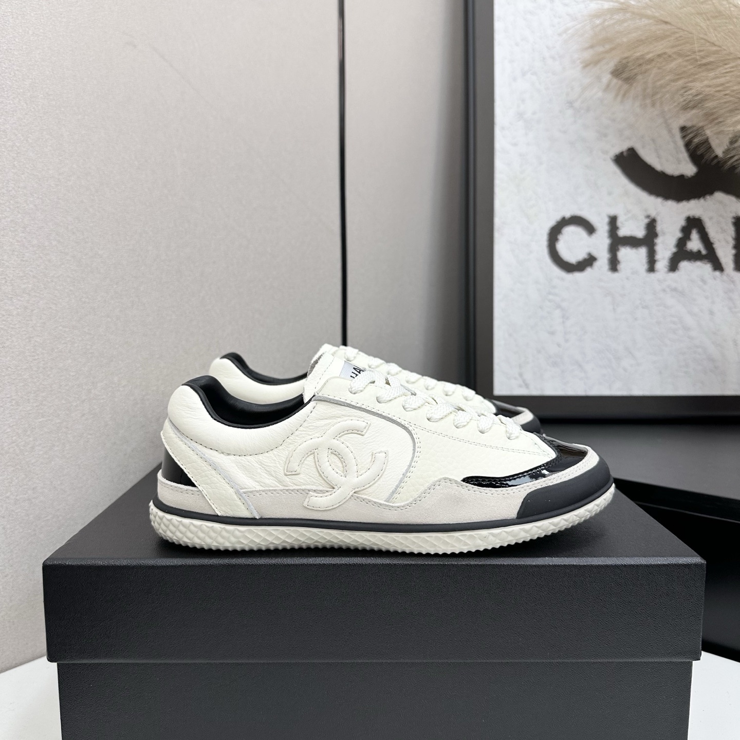 Chanel Low-Top Leather Sneakers – White & Black Luxury Shoes