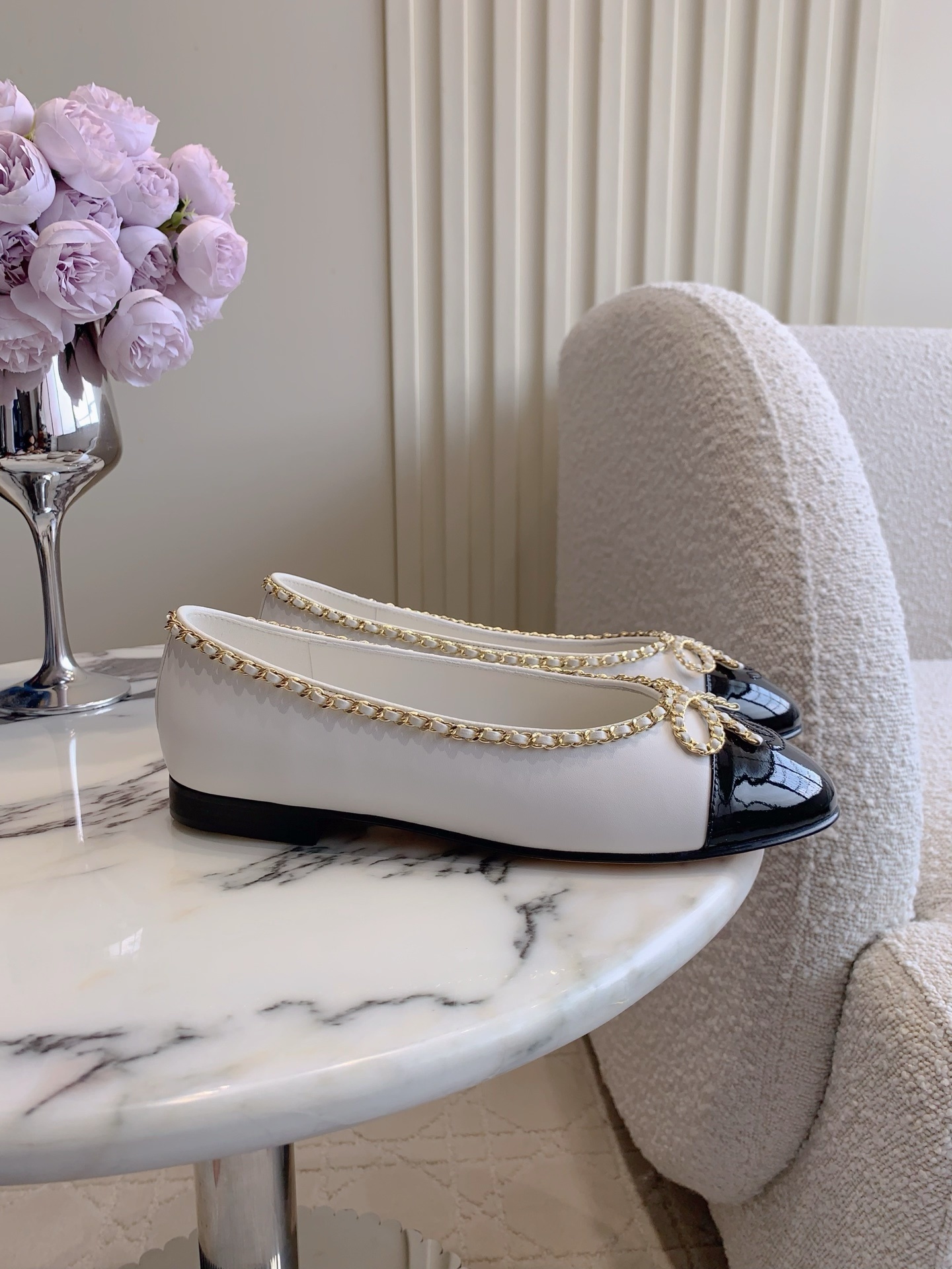 Elegant Chanel Two-Tone White & Black Leather Chain Ballet Flats