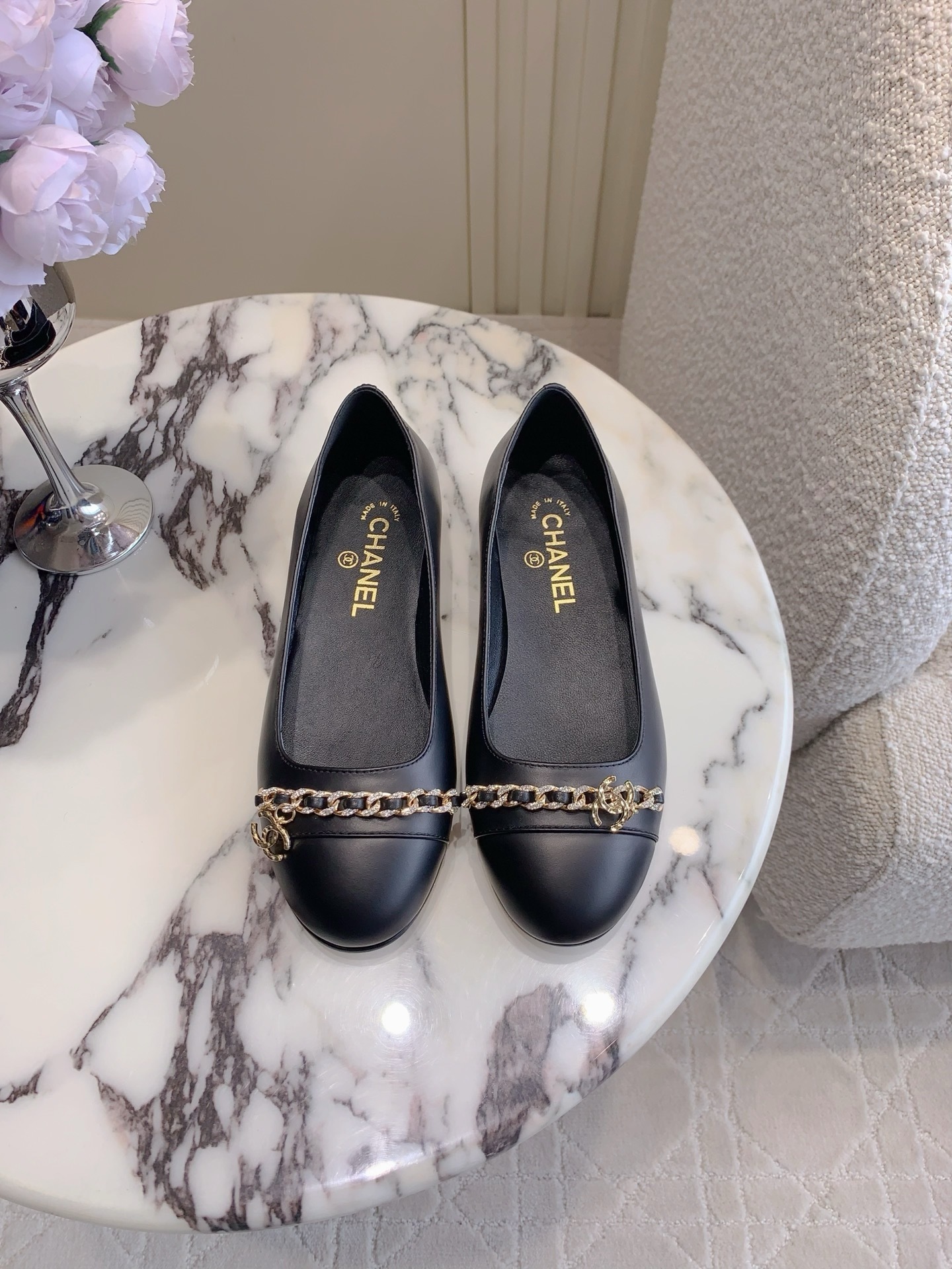 Luxury Black Leather Ballet Flats with Gold Chain & Logo Detail