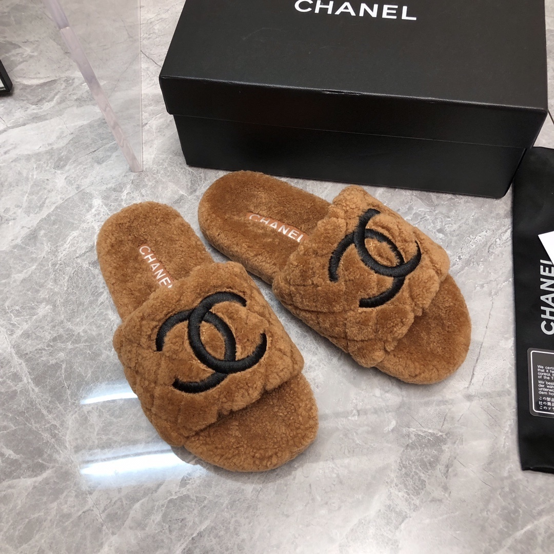 Luxury Chanel Quilted Shearling Slides in Camel Brown – Women’s