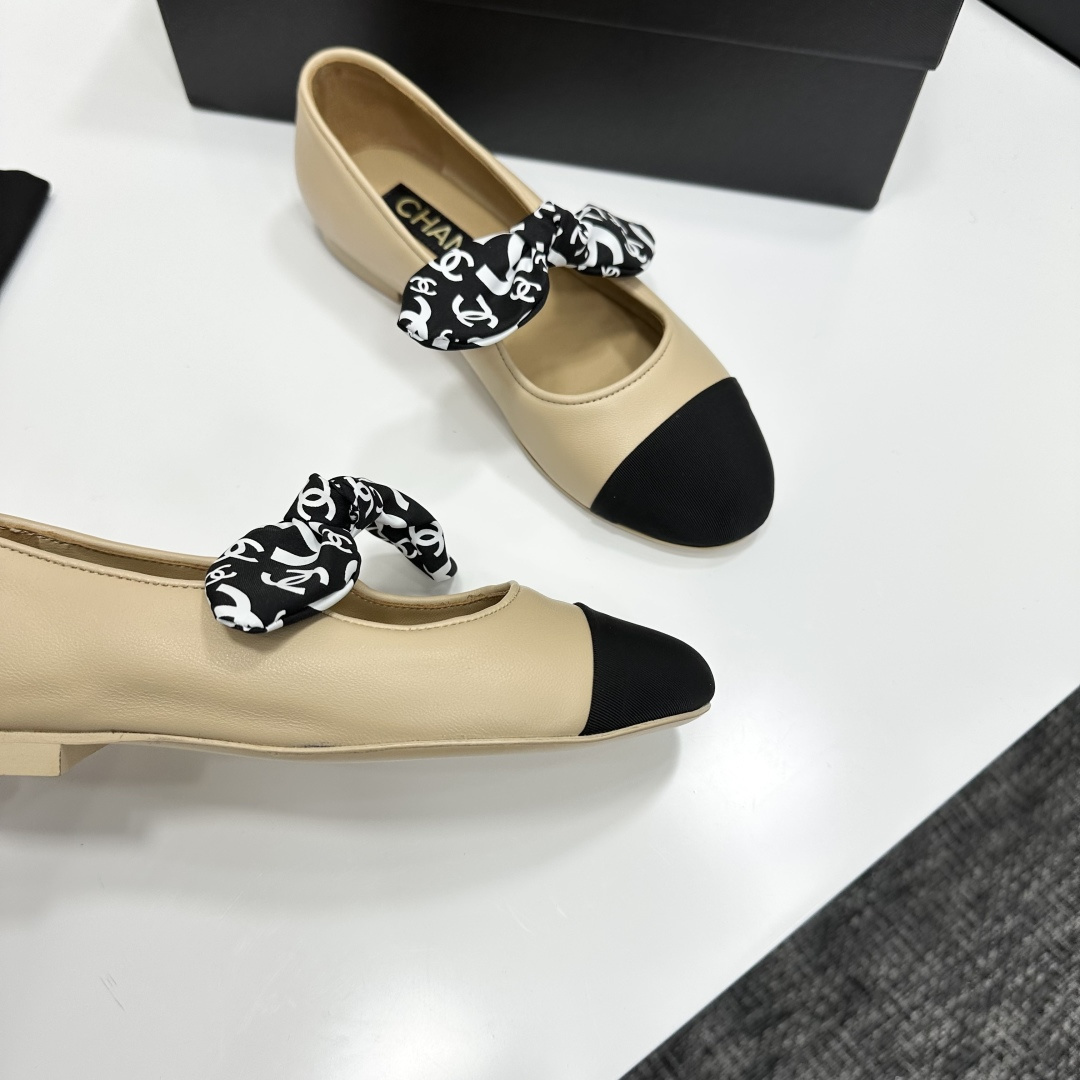 Luxury Beige & Black Cap Toe Mary Jane Flats with Designer Logo Bow